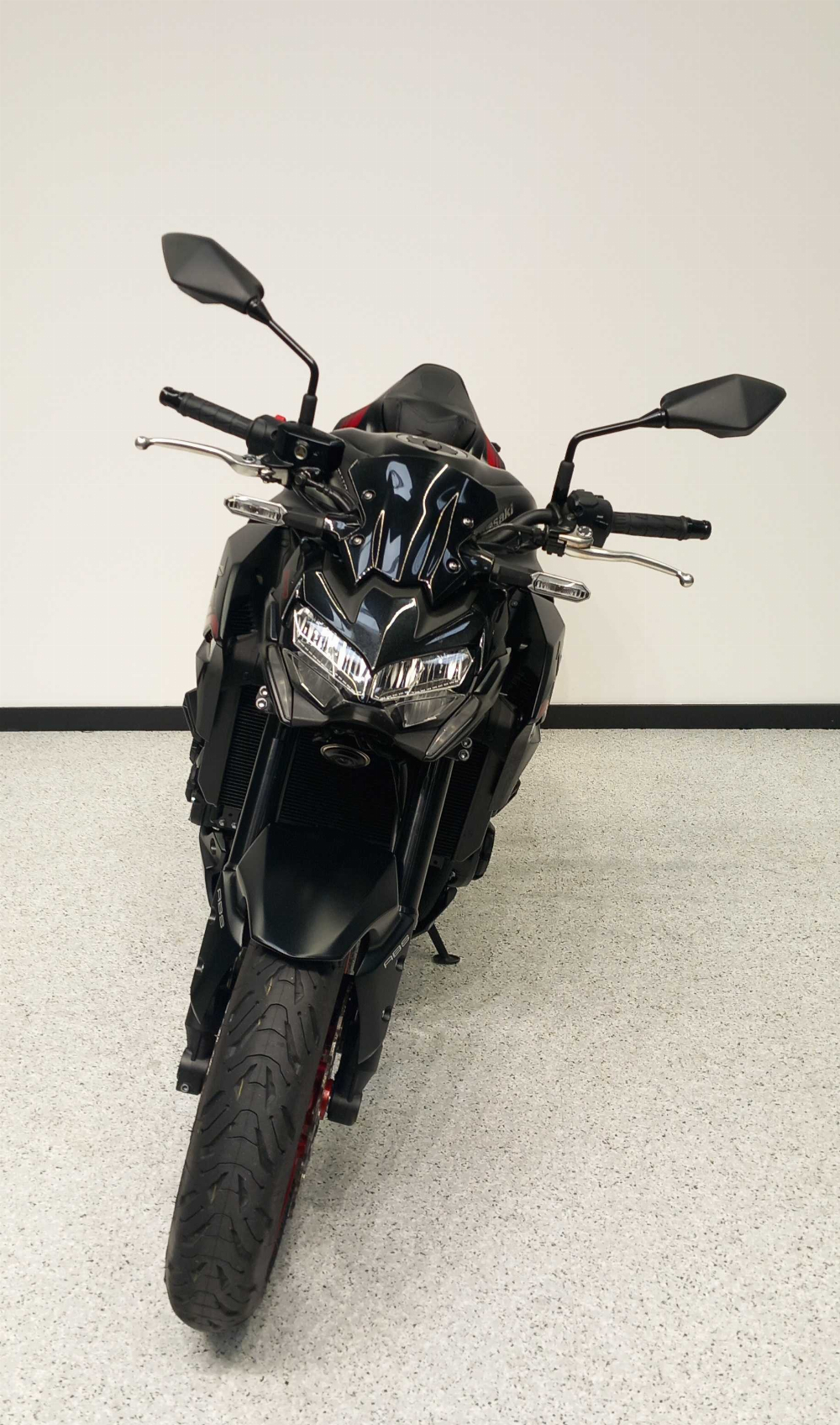 Kawasaki Z 900 2021 vue avant