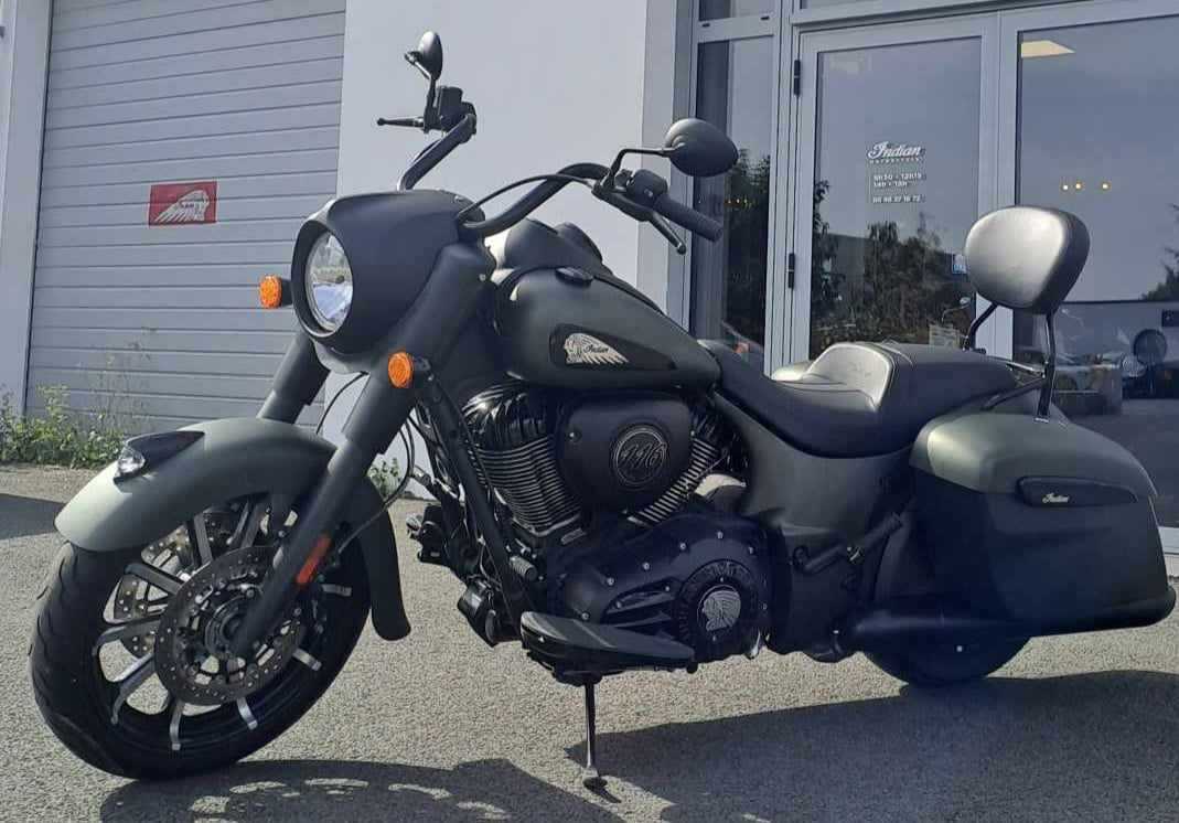 Indian SPRINGFIELD DARK HORSE DARK HORSE 2020 HD vue 3/4 droite