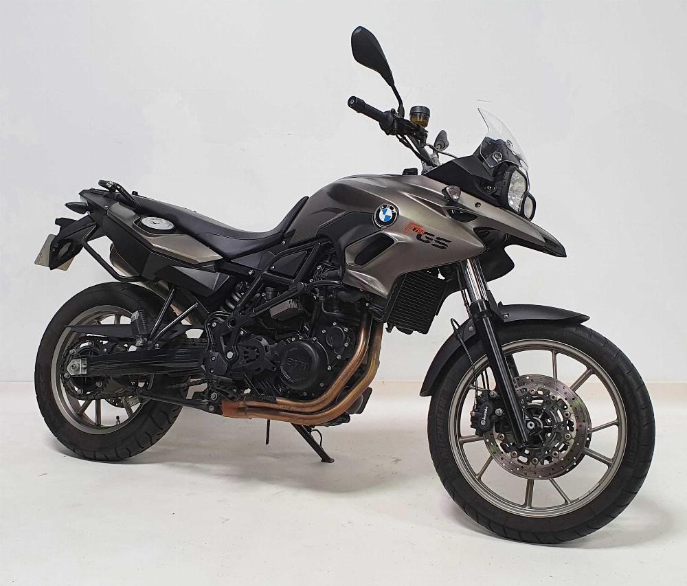 BMW F 700 GS 2014 vue 3/4 droite