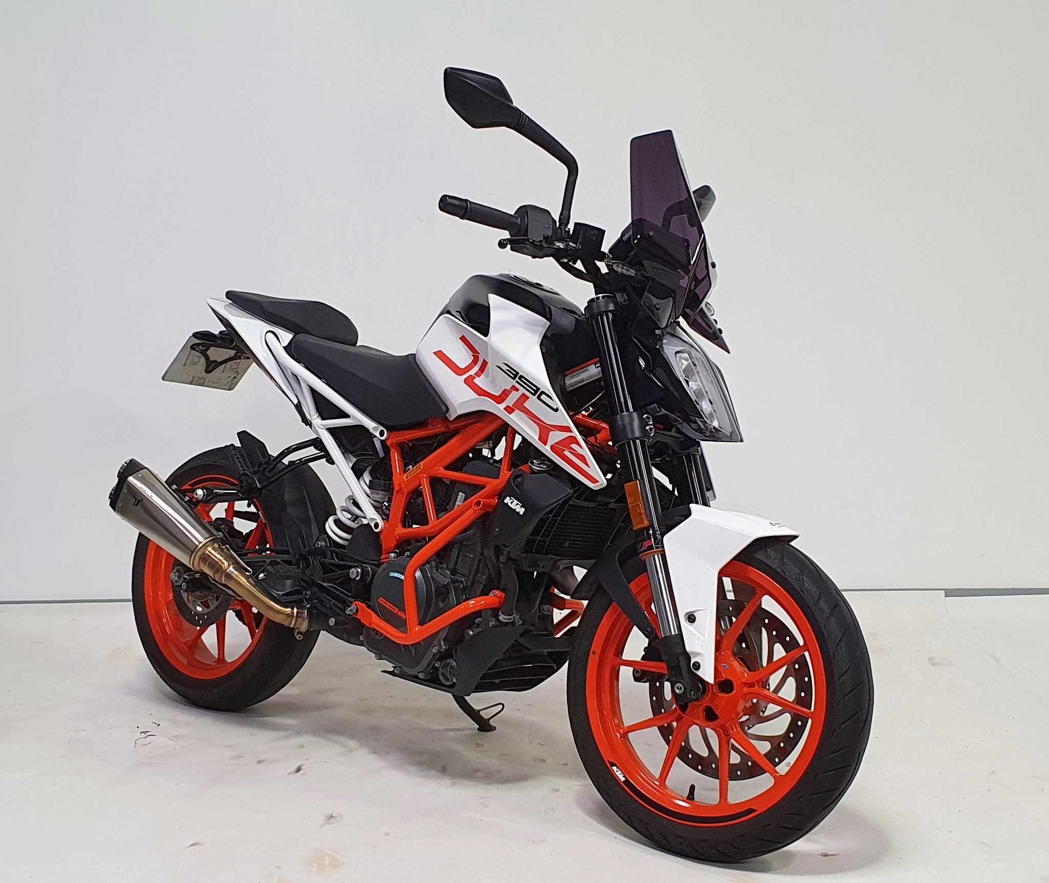 KTM 390 Duke 2018 HD vue 3/4 droite