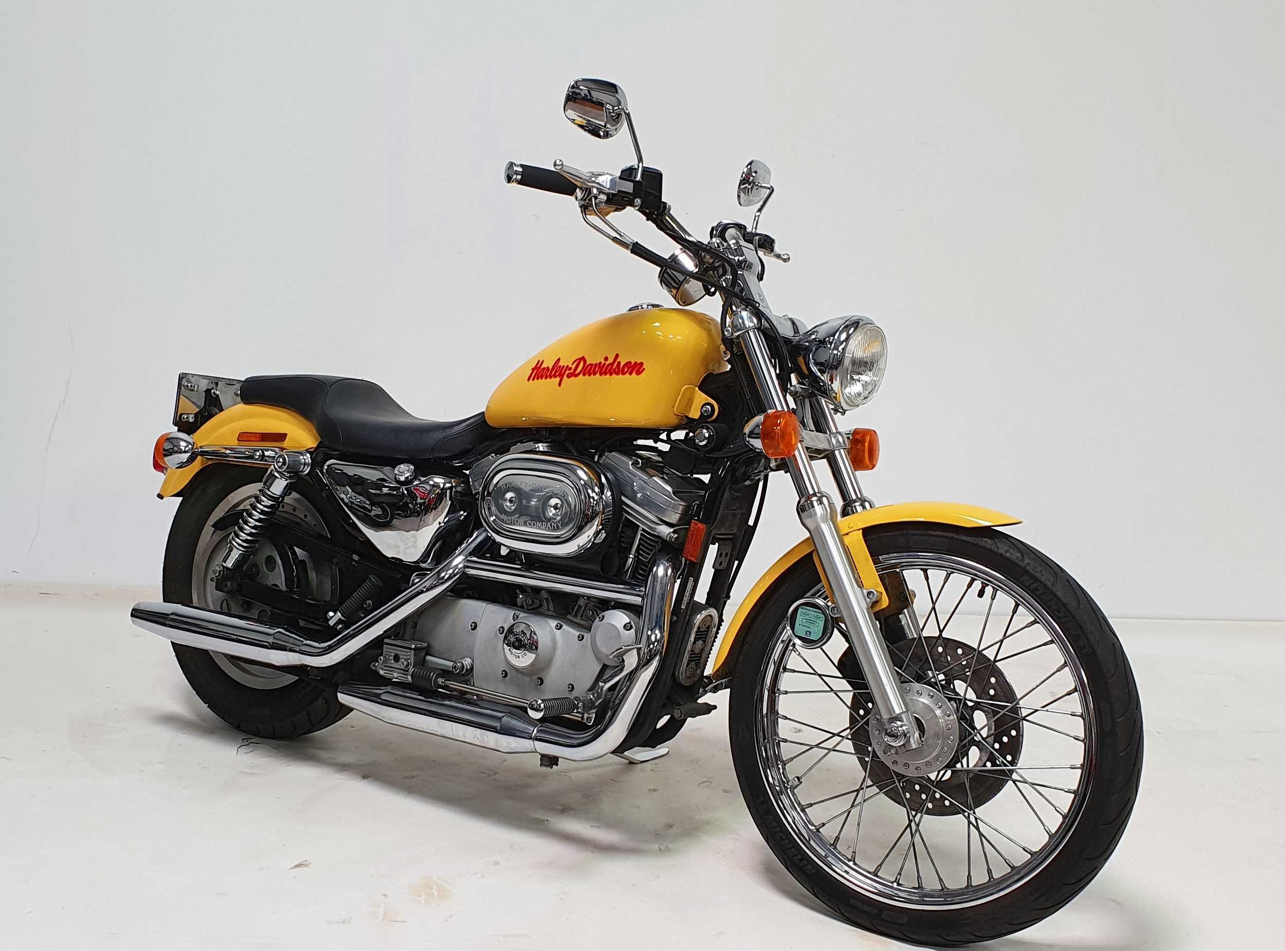 Harley-Davidson SPORTSTER 883 1998 HD vue 3/4 droite