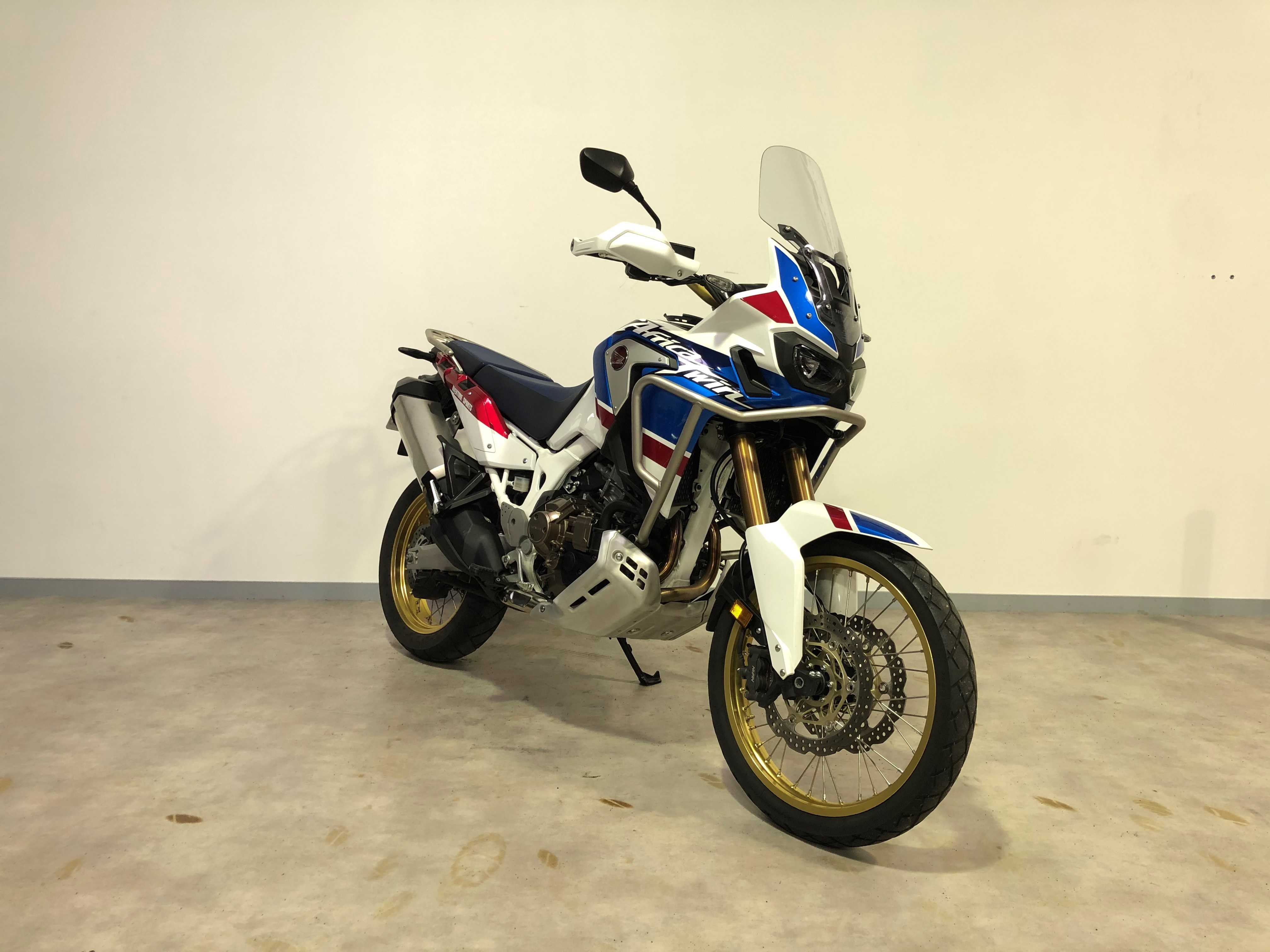 Honda Africa Twin 2018 HD vue 3/4 droite