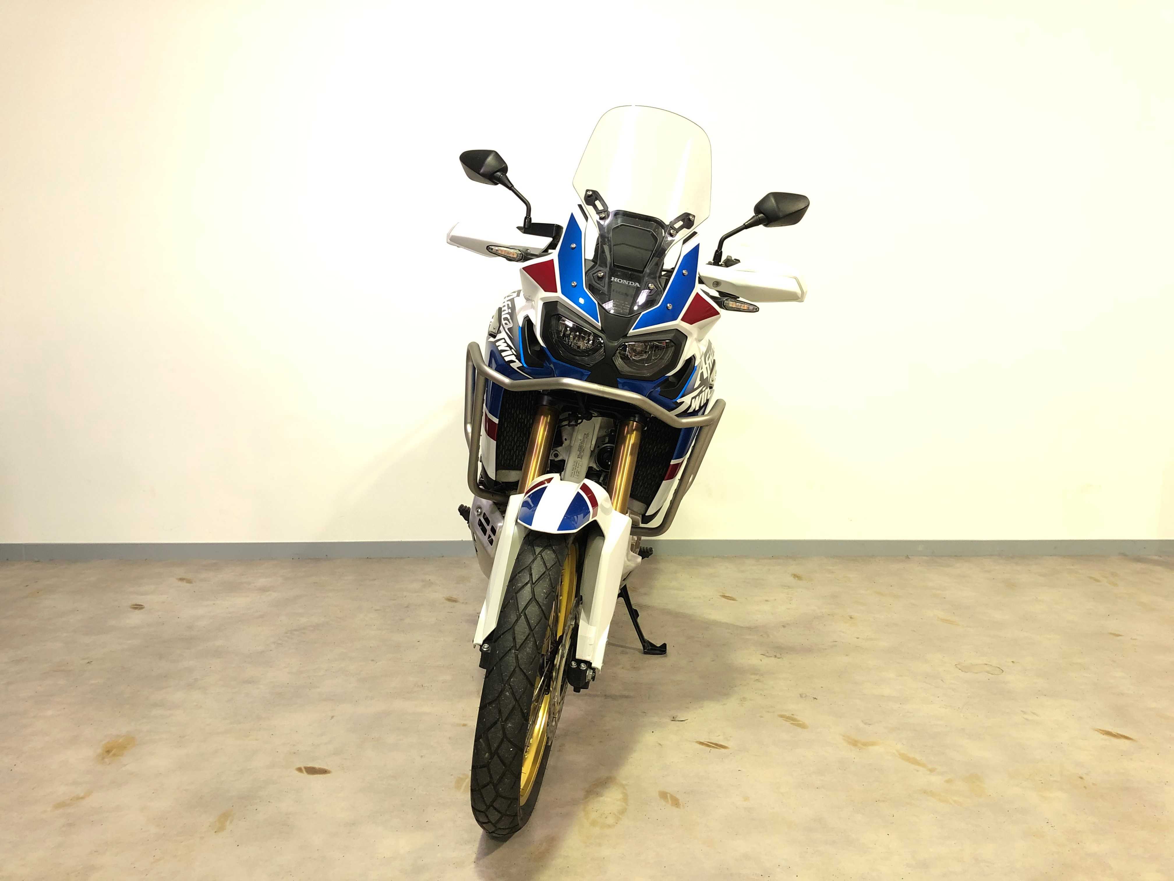 Honda Africa Twin 2018 HD vue avant