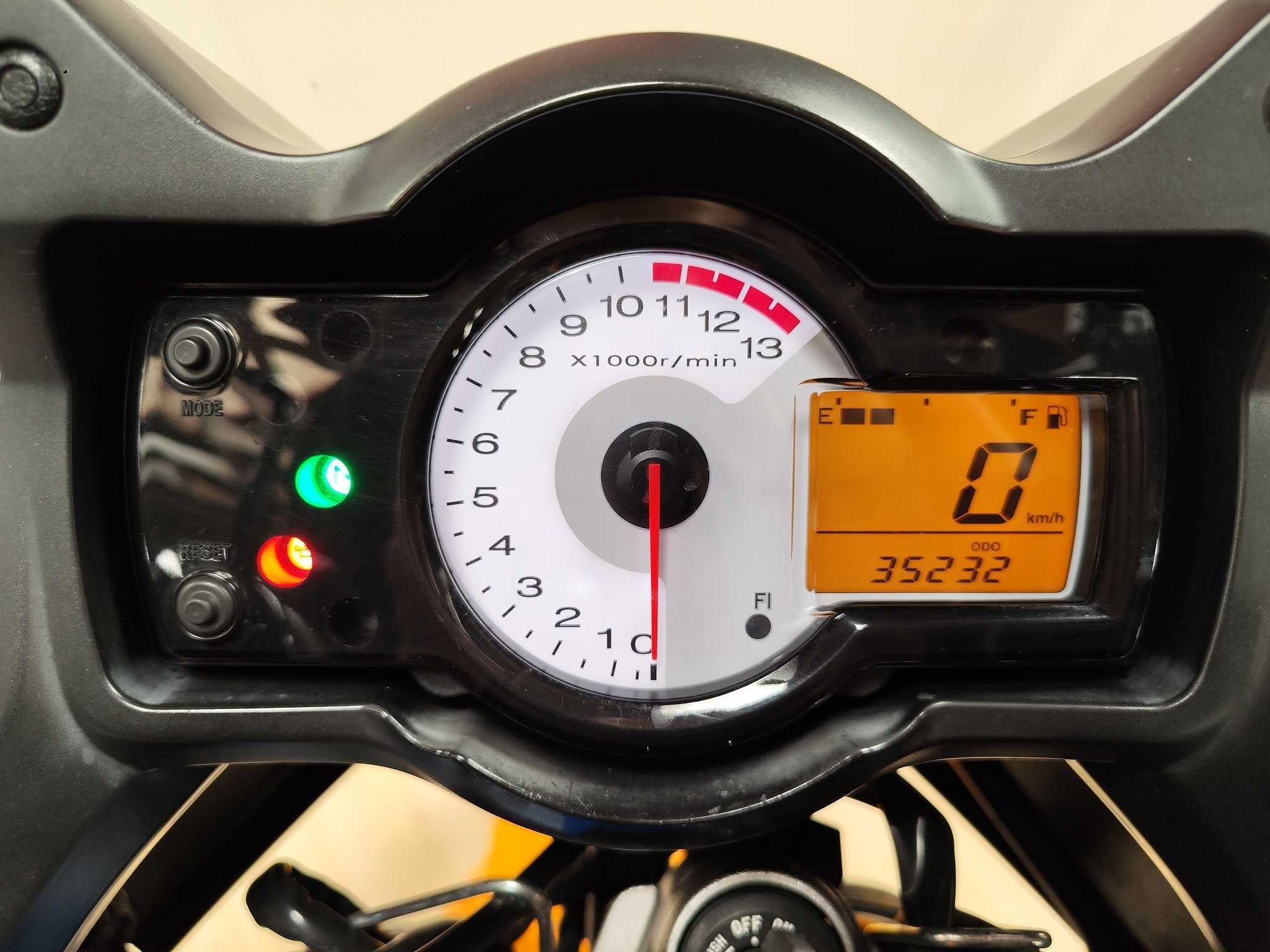 Kawasaki KLE 650 Versys 2012 HD vue gauche
