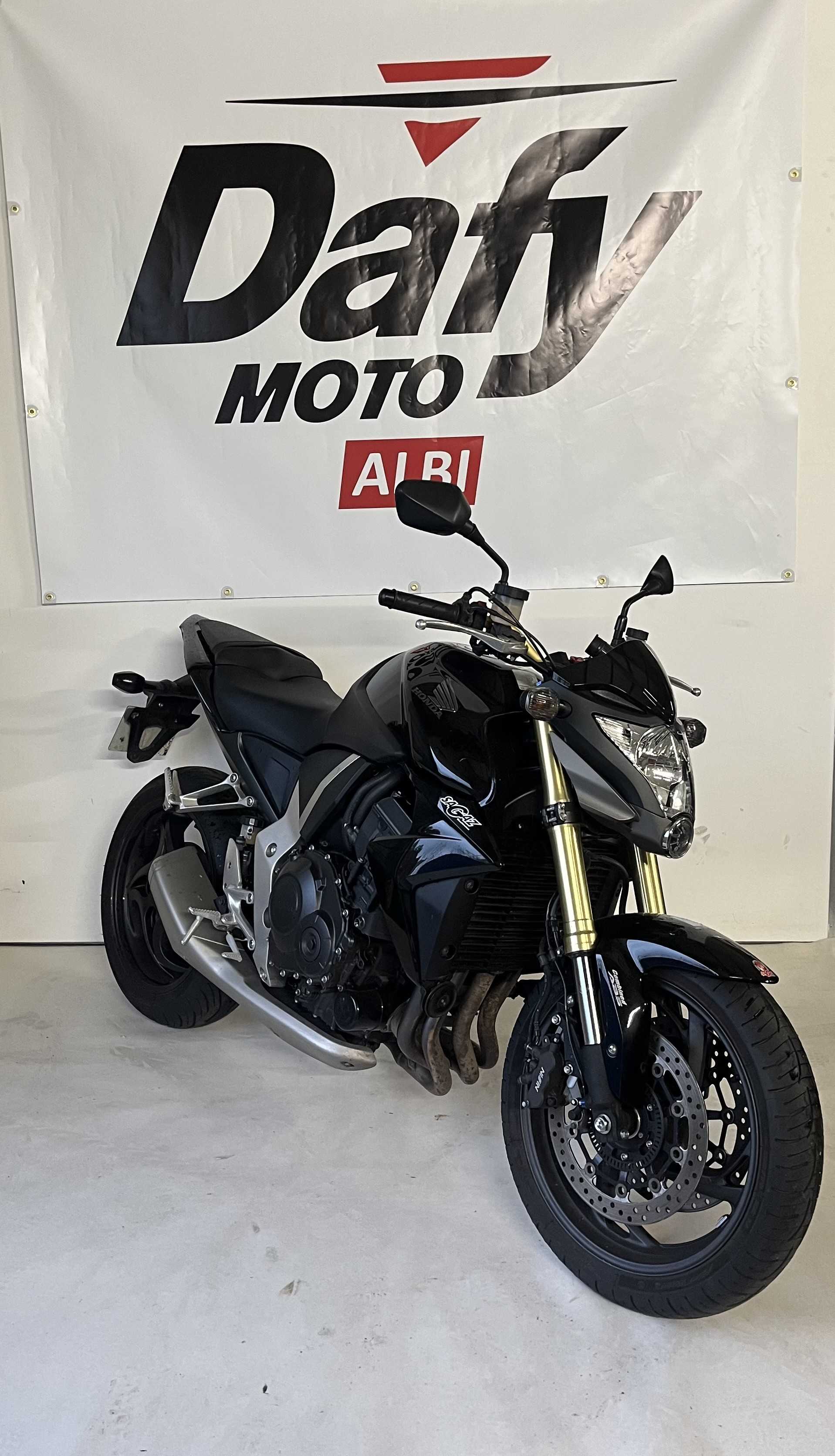 Honda CB 1000 R ABS 2011 HD vue 3/4 droite