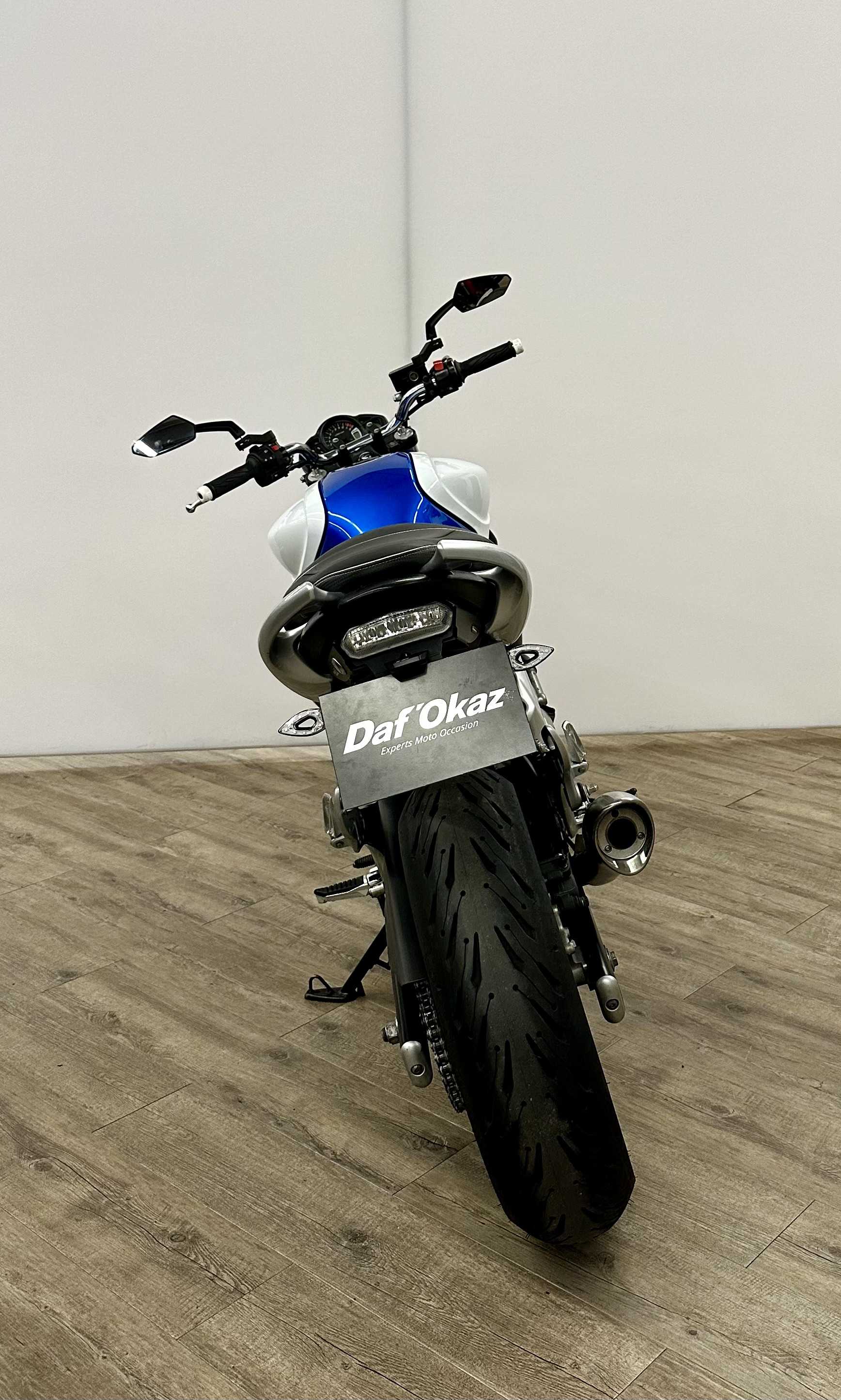 Suzuki SFV 650 Gladius 2009 HD vue arrière