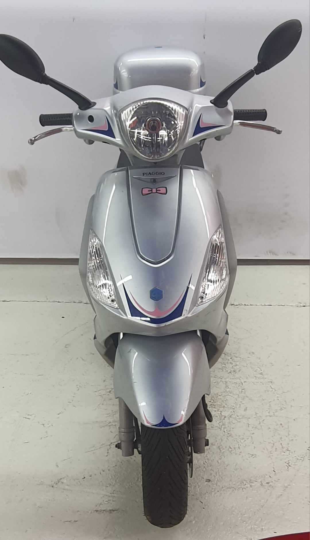 Piaggio Fly 125 2005 HD vue avant