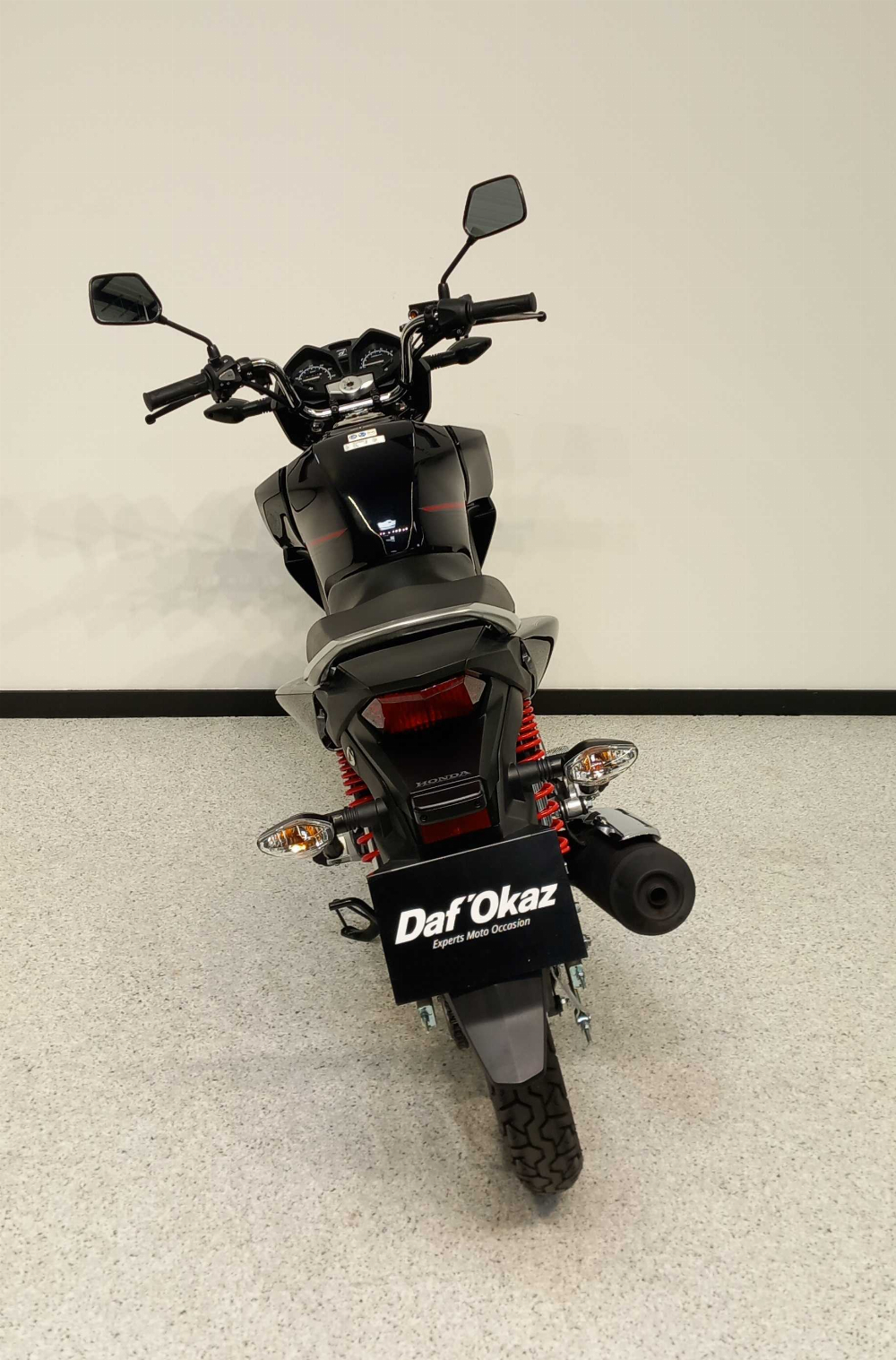Honda CB 125 F (GLR) 2017 vue arrière
