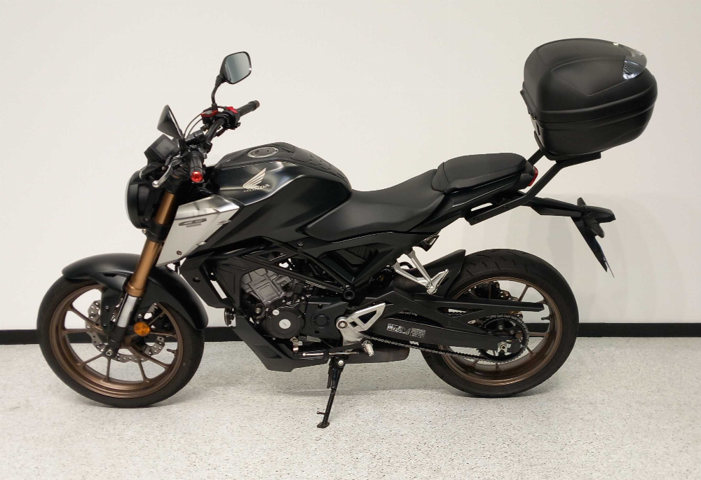 Honda CB 125 R 2021 vue gauche