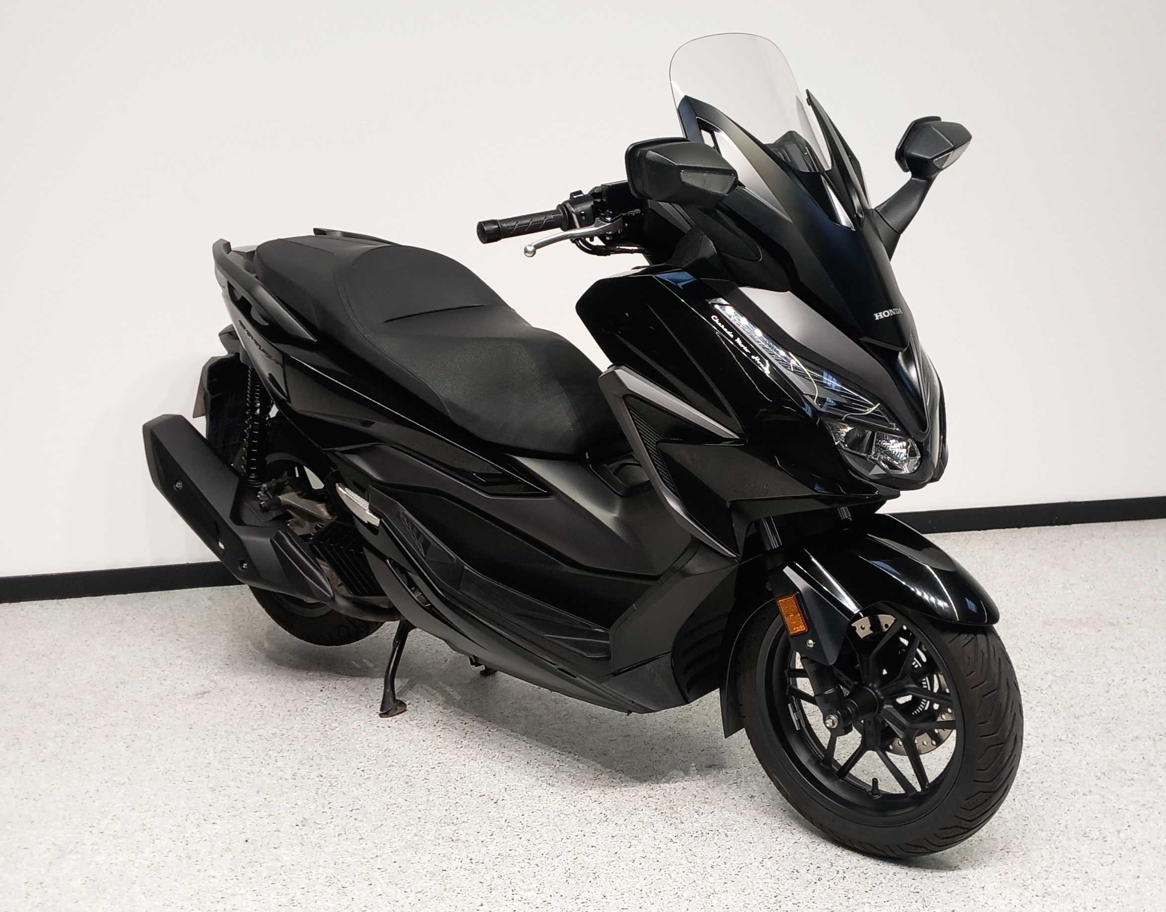 Honda NSS 125 Forza ABS 2021 HD vue 3/4 droite