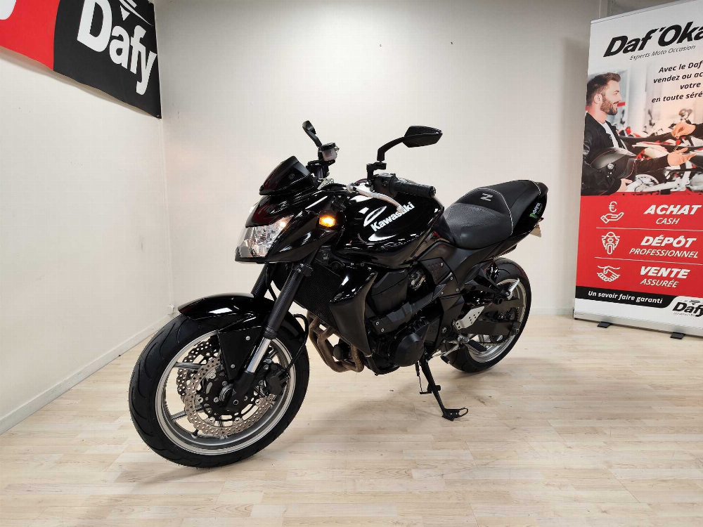 Kawasaki Z 750 (ZR750) 2011 vue avant