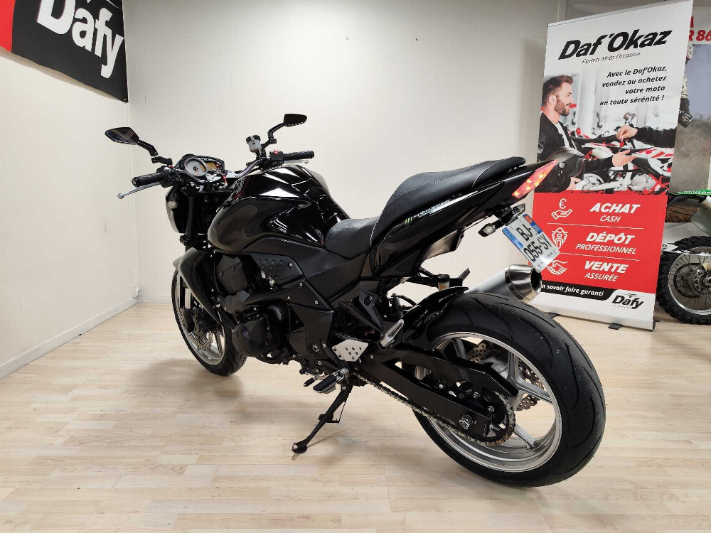 Kawasaki Z 750 (ZR750) 2011 vue arrière