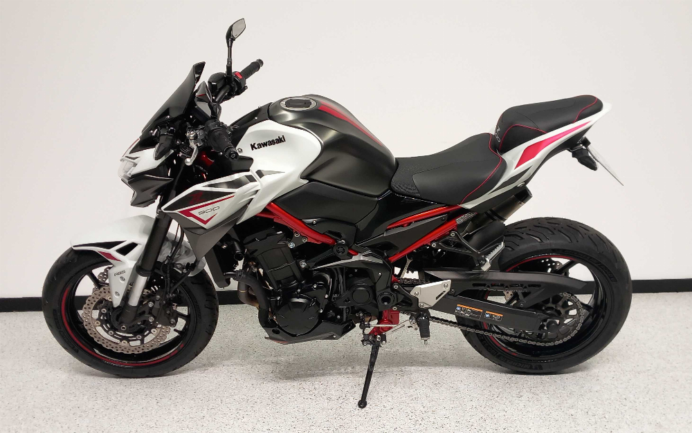 Kawasaki Z 900 2022 vue gauche