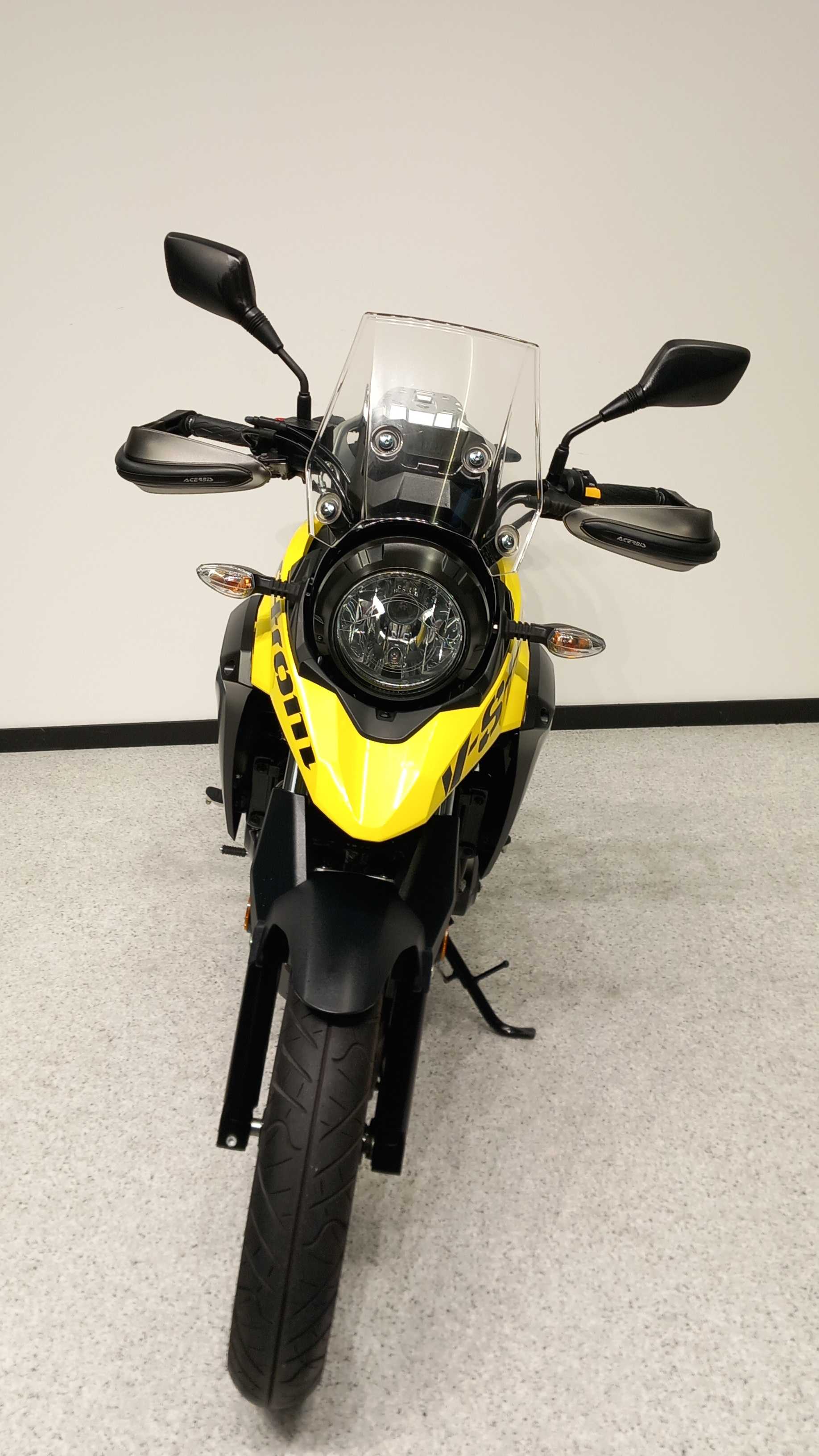 Suzuki DL 250 V-Strom 2018 HD vue avant