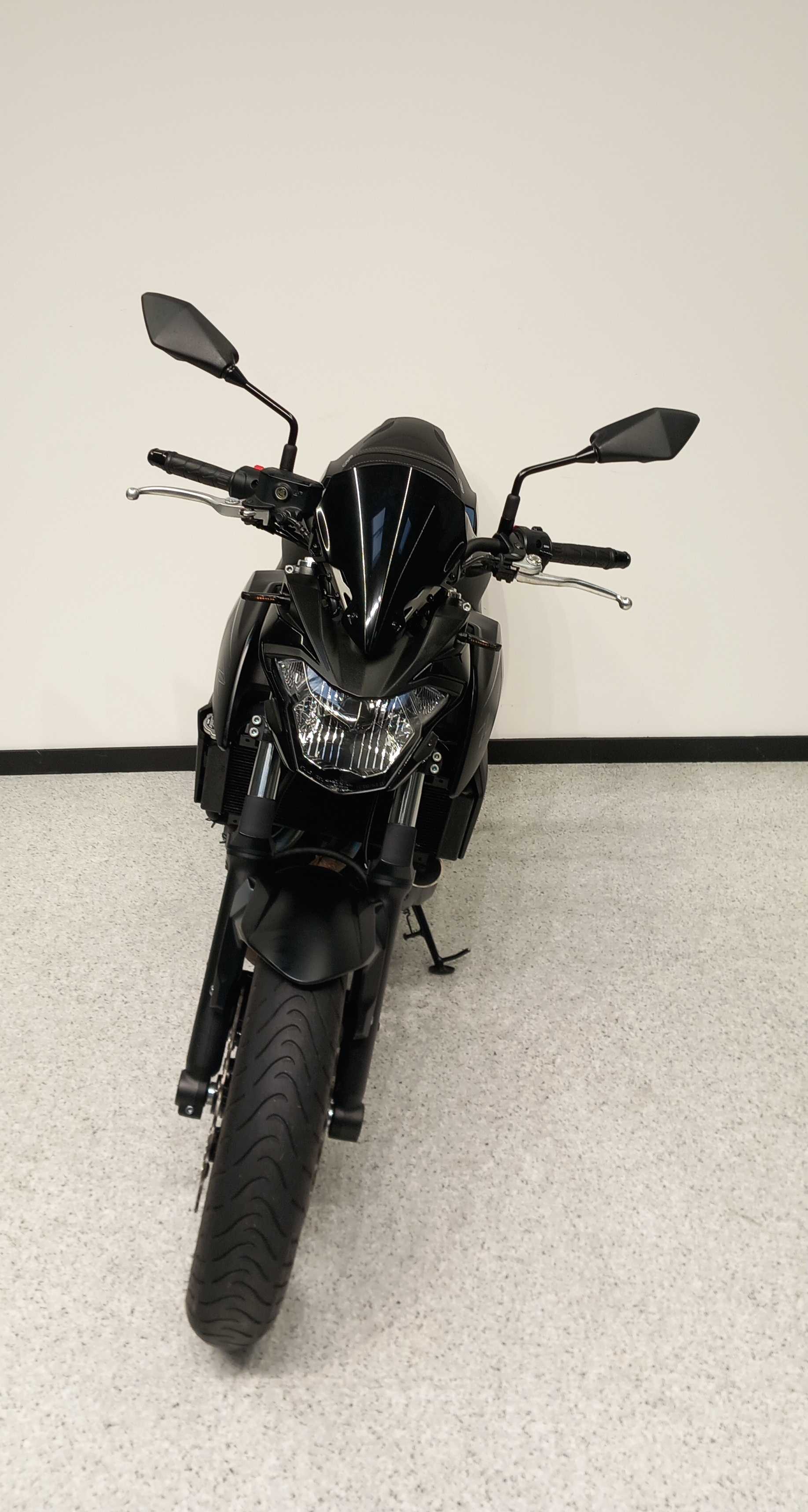 Kawasaki Z 650 2017 HD vue avant