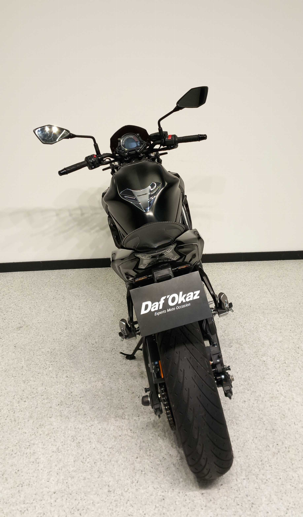 Kawasaki Z 650 2017 vue arrière