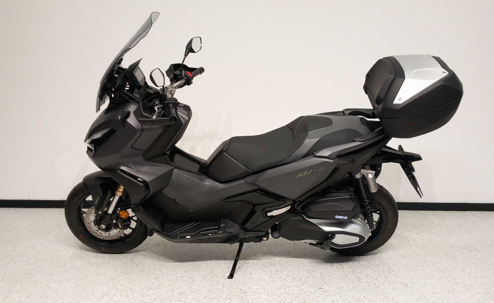 Honda ADV 350 2022 vue gauche