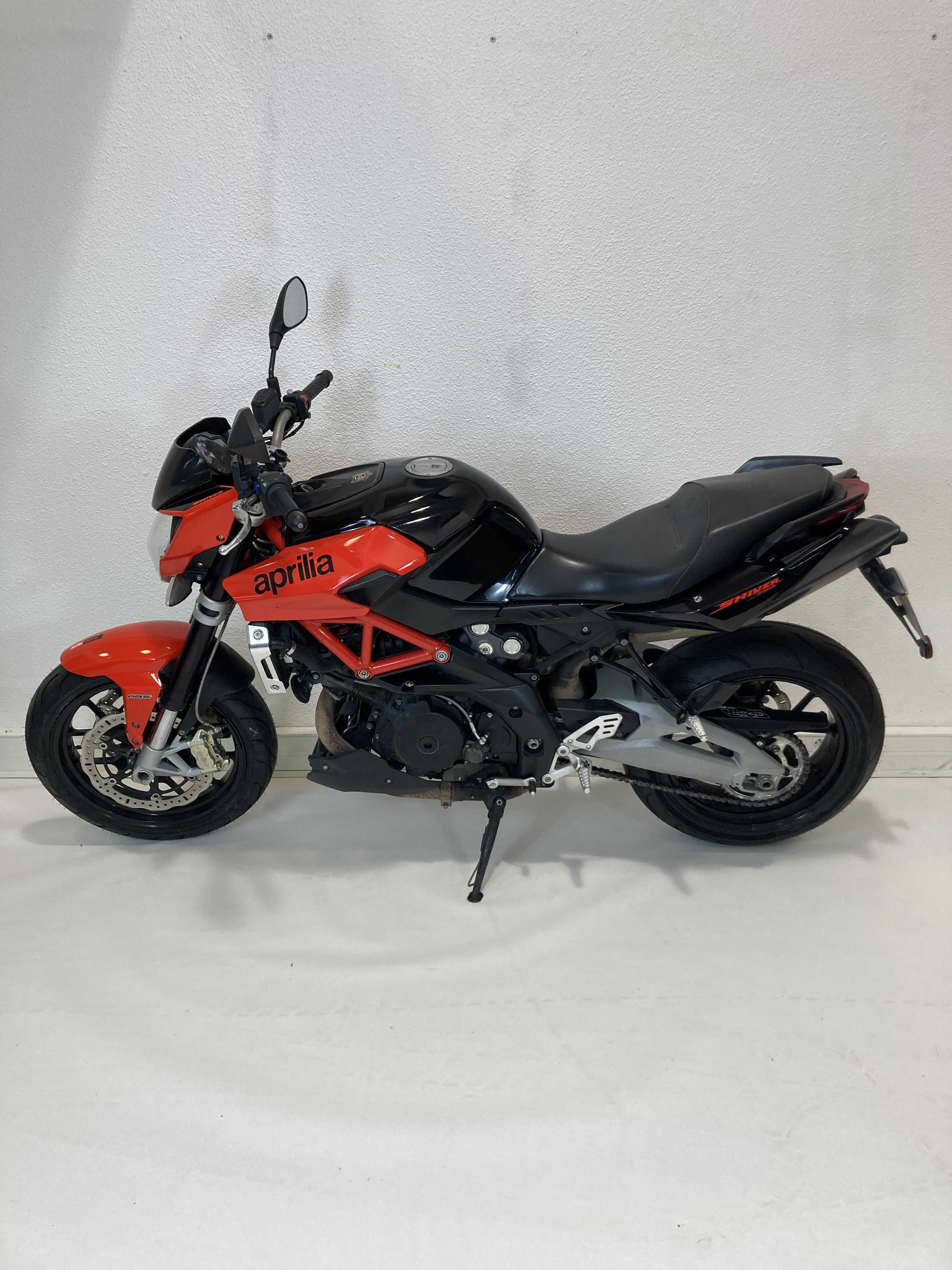 Aprilia SL 750 Shiver ABS 2013 HD vue gauche