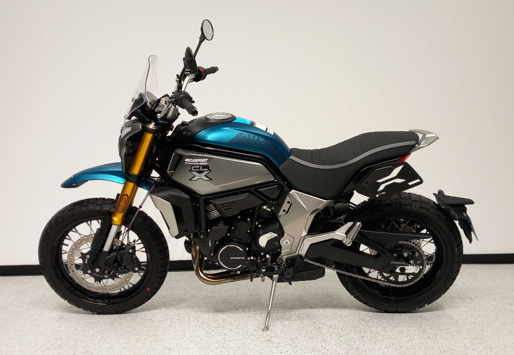 CFMOTO CLX 700 ADVENTURE 2023 vue gauche