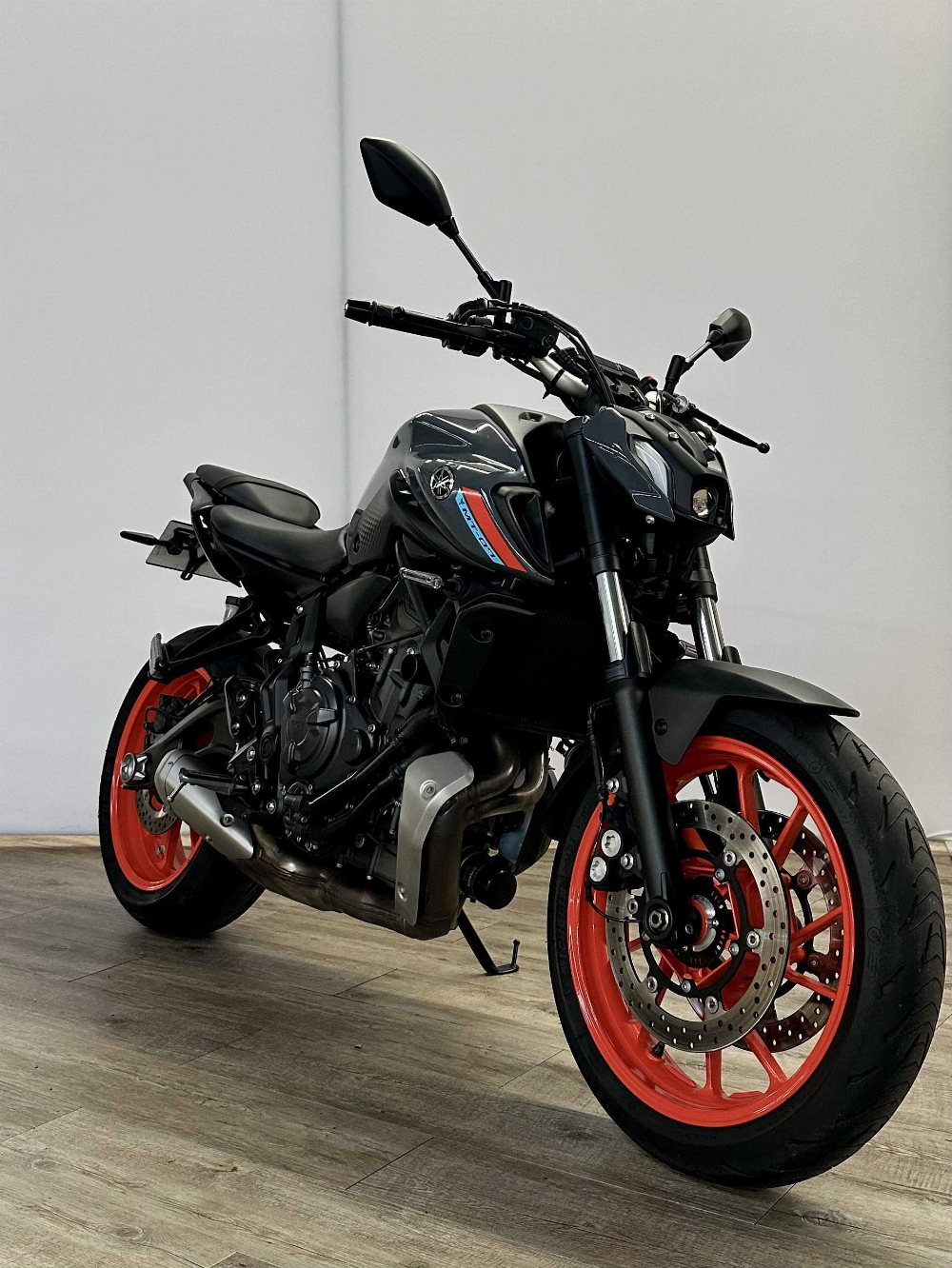 Yamaha MT-07 ABS 2021 vue 3/4 droite