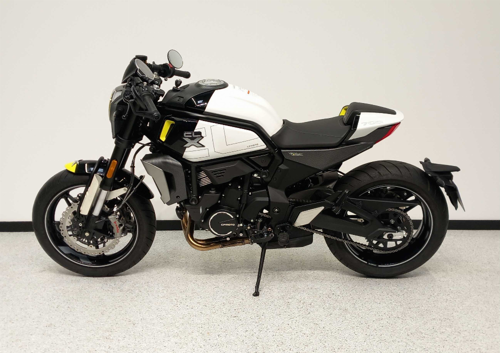 CFMOTO CLX 700 SPORT 2022 vue gauche