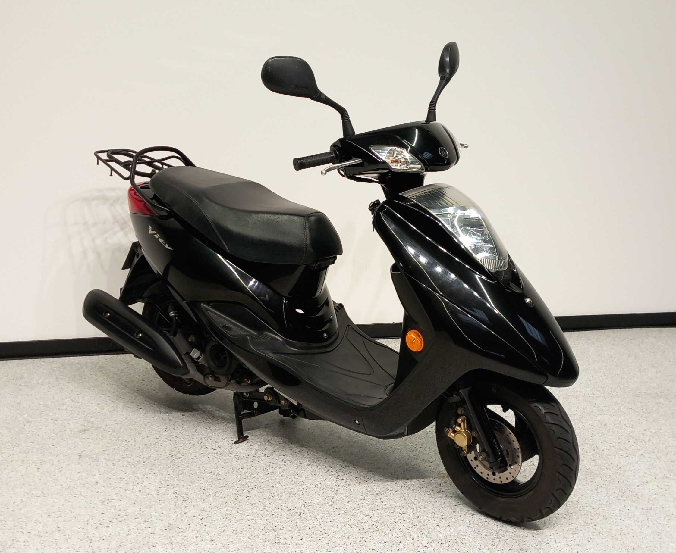 Yamaha XC 125 E Vity 2010 HD vue 3/4 droite