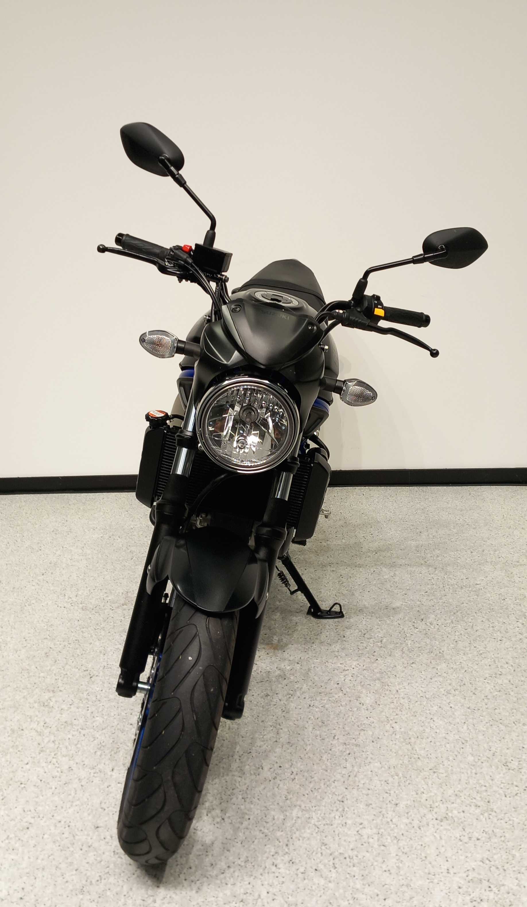 Suzuki SV 650 2022 HD vue avant