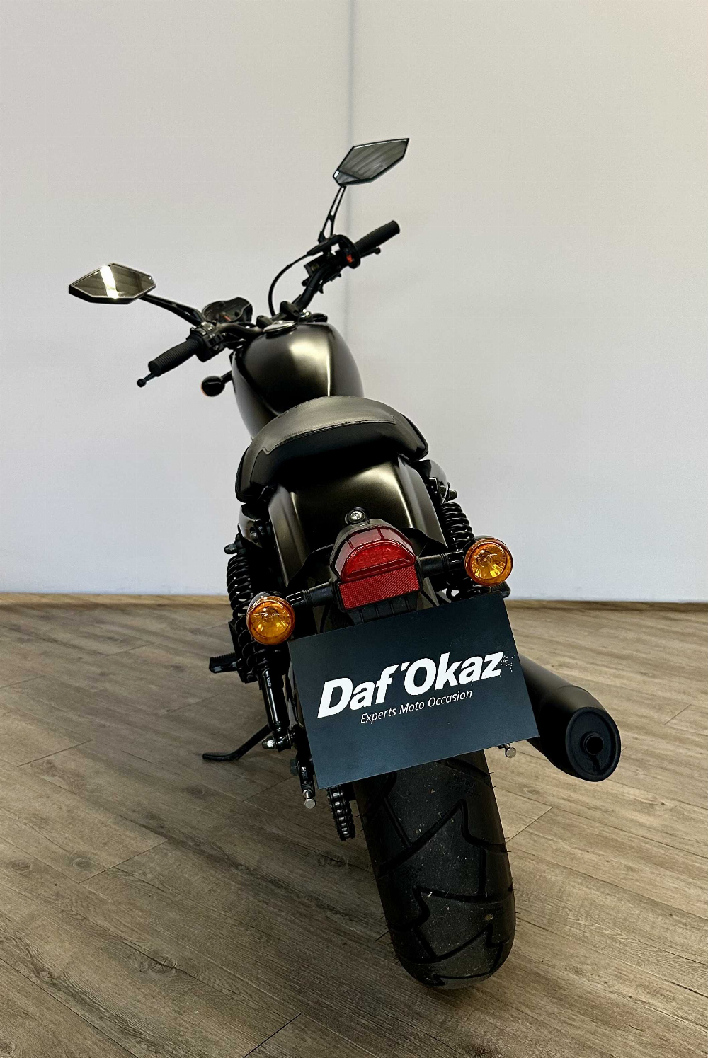 Hyosung Bobber 2020 vue arrière