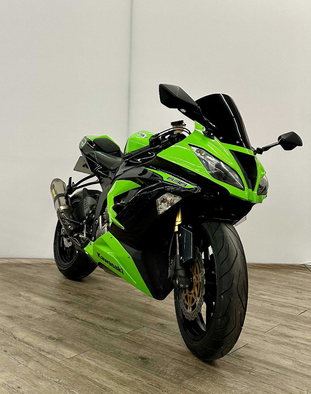 Kawasaki ZX-6R 636 Ninja 2013 vue 3/4 droite