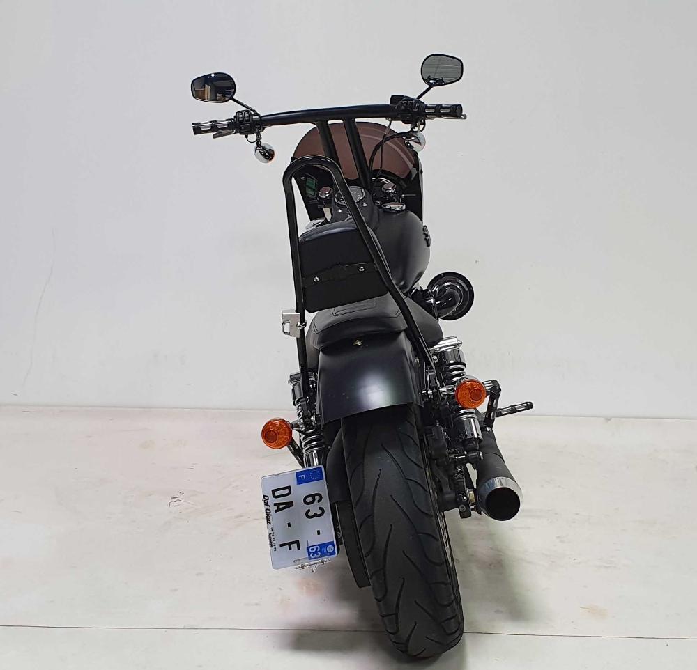 Harley-Davidson 1690 FXD 2014 vue arrière