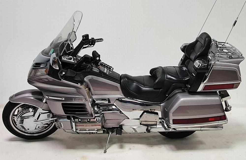 Honda Goldwing 1500 2000 vue gauche