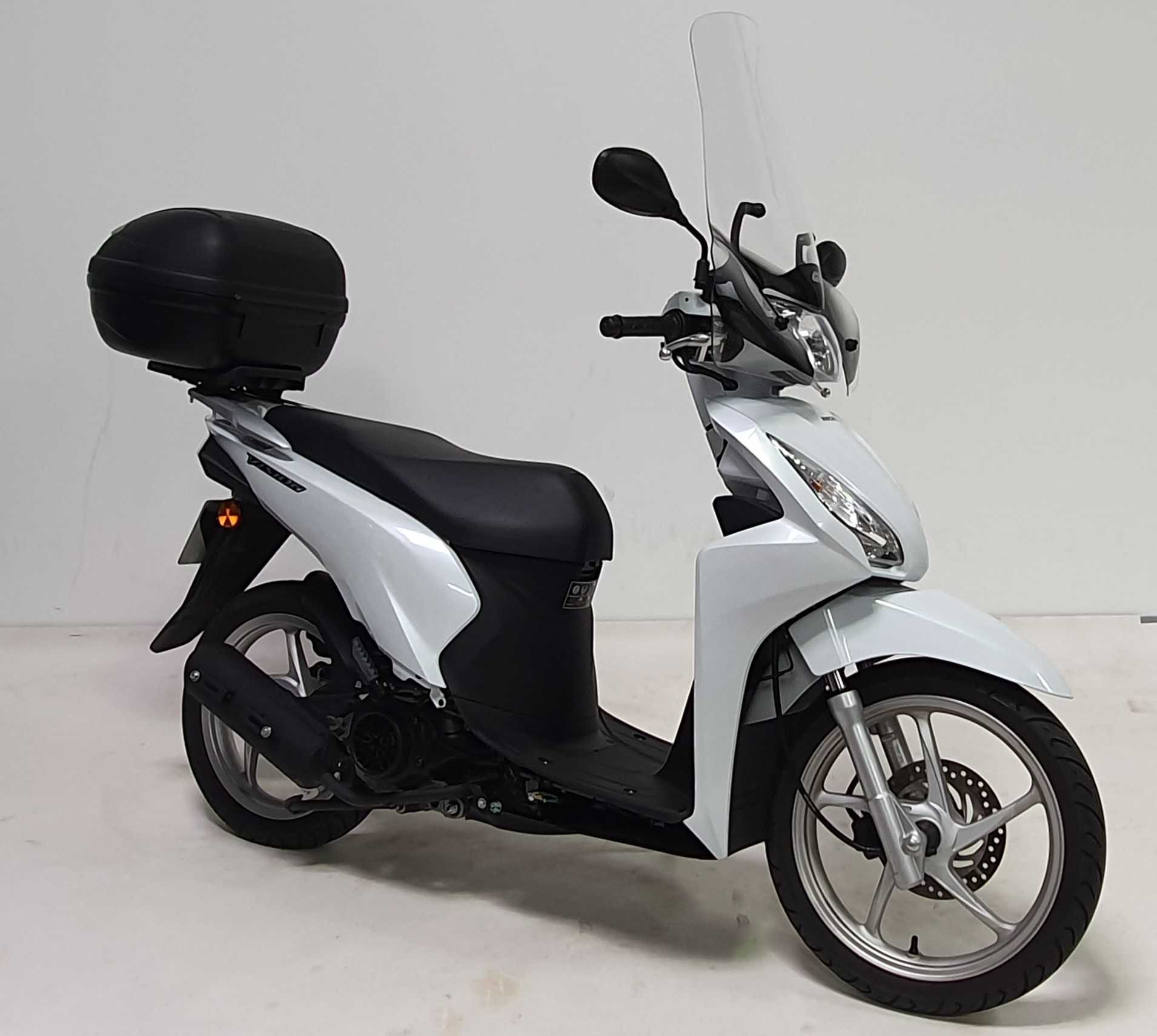 Honda 110 Vision 2020 HD vue 3/4 droite