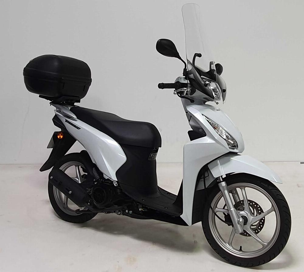 Honda 110 Vision 2020 vue 3/4 droite