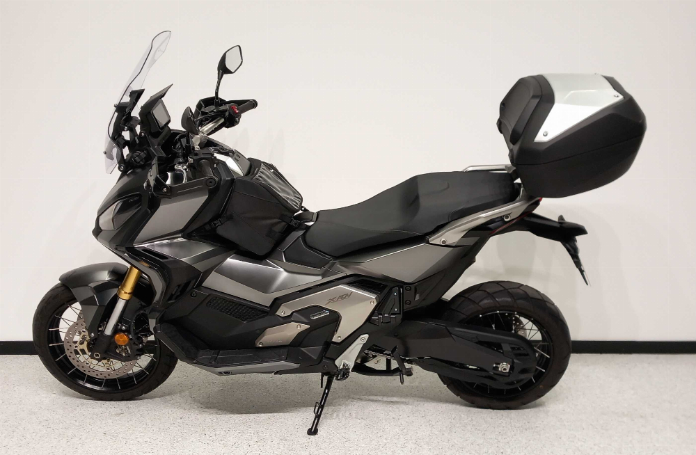 Honda X-ADV 750 2022 vue gauche