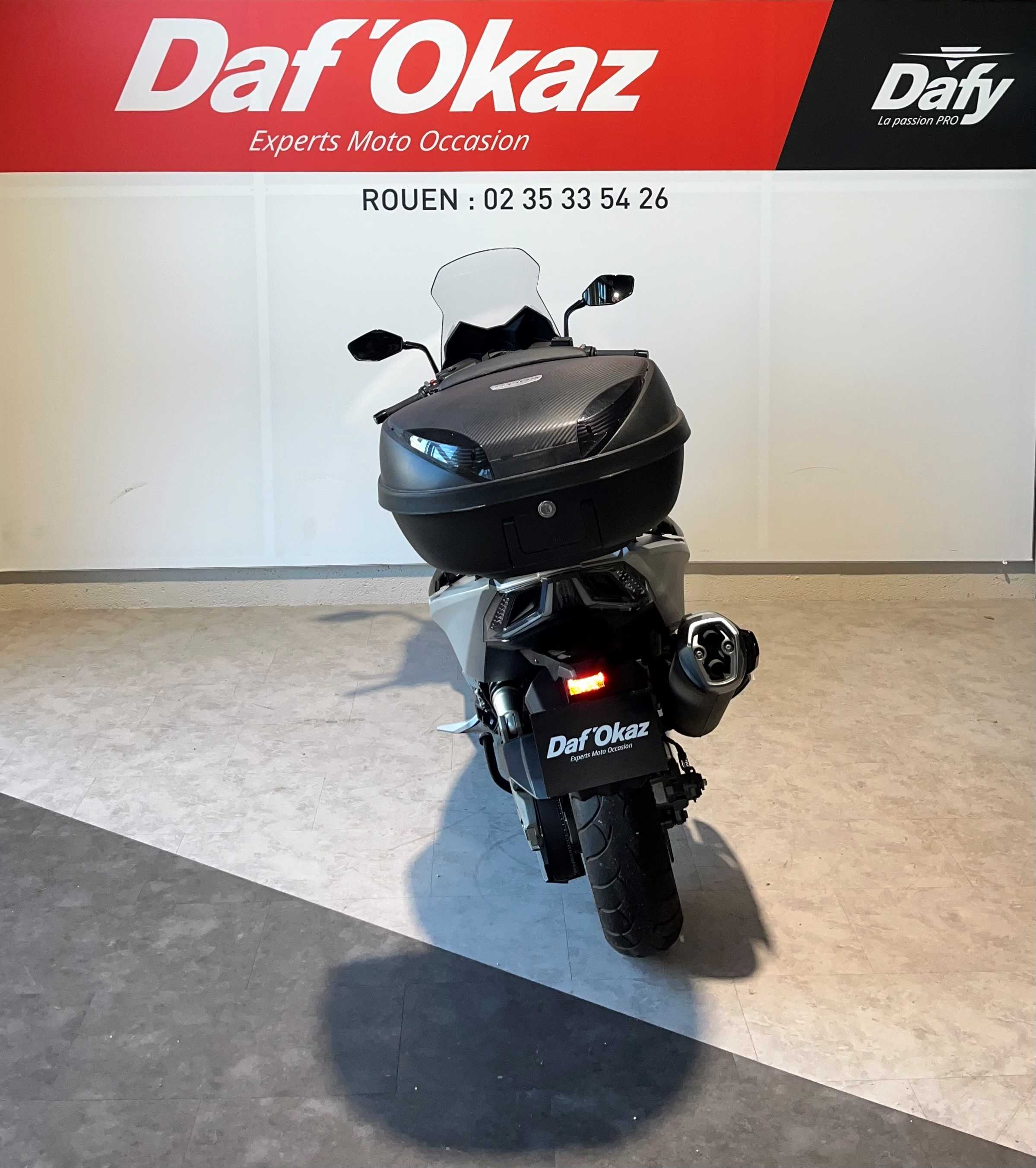 Kymco AK 550 2019 HD vue arrière