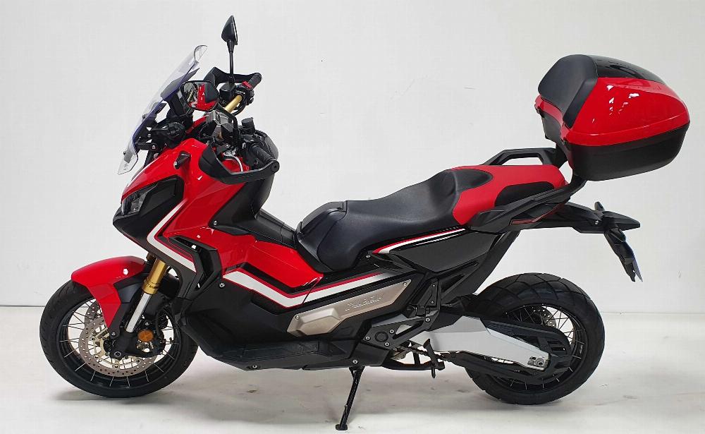 Honda X-ADV 750 2017 vue gauche