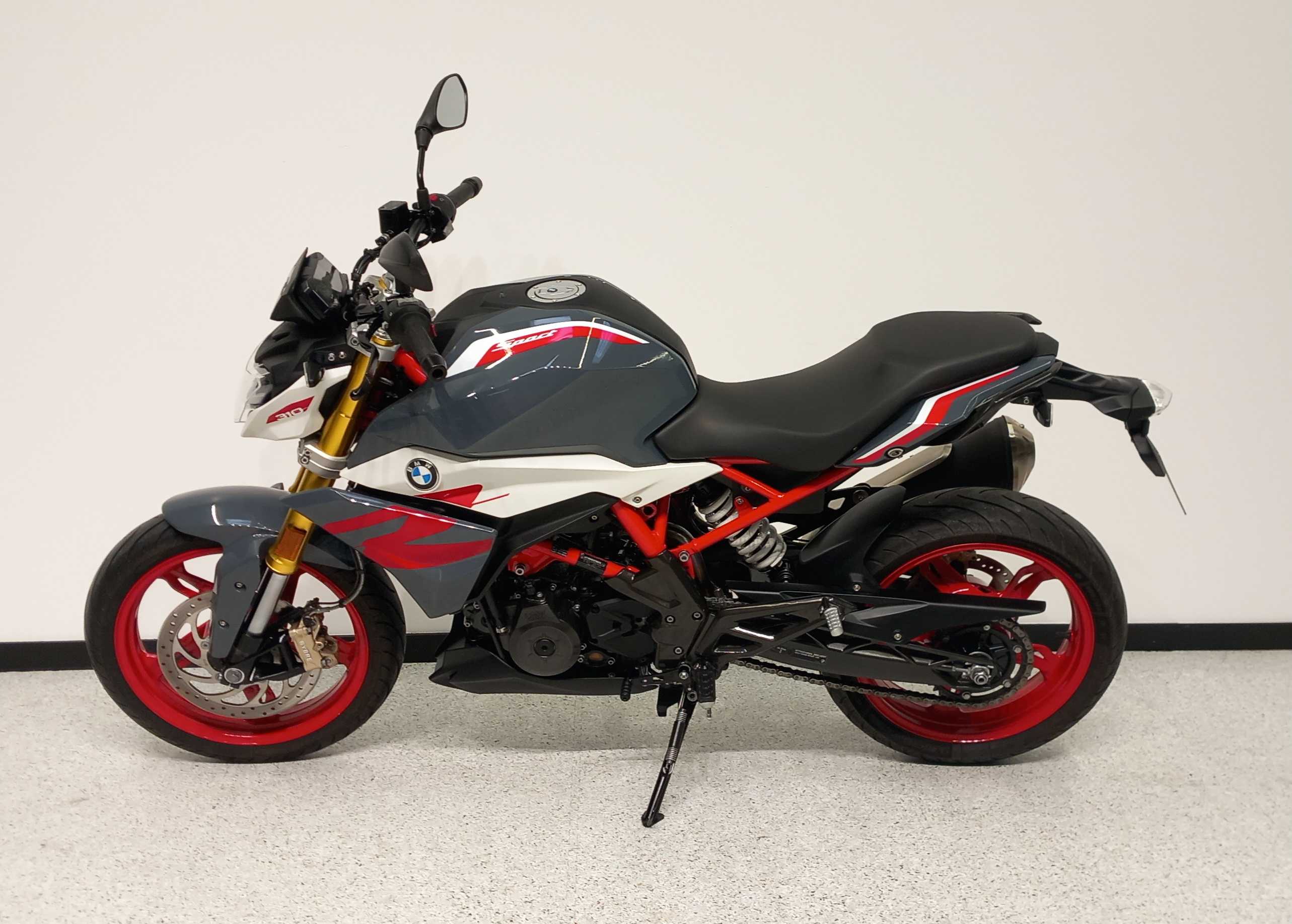 BMW G 310 R 2021 HD vue gauche