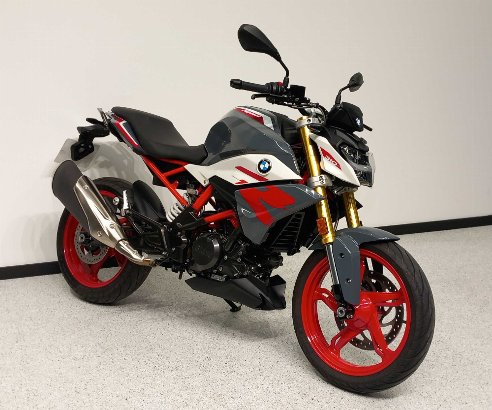 BMW G 310 R 2021 vue 3/4 droite