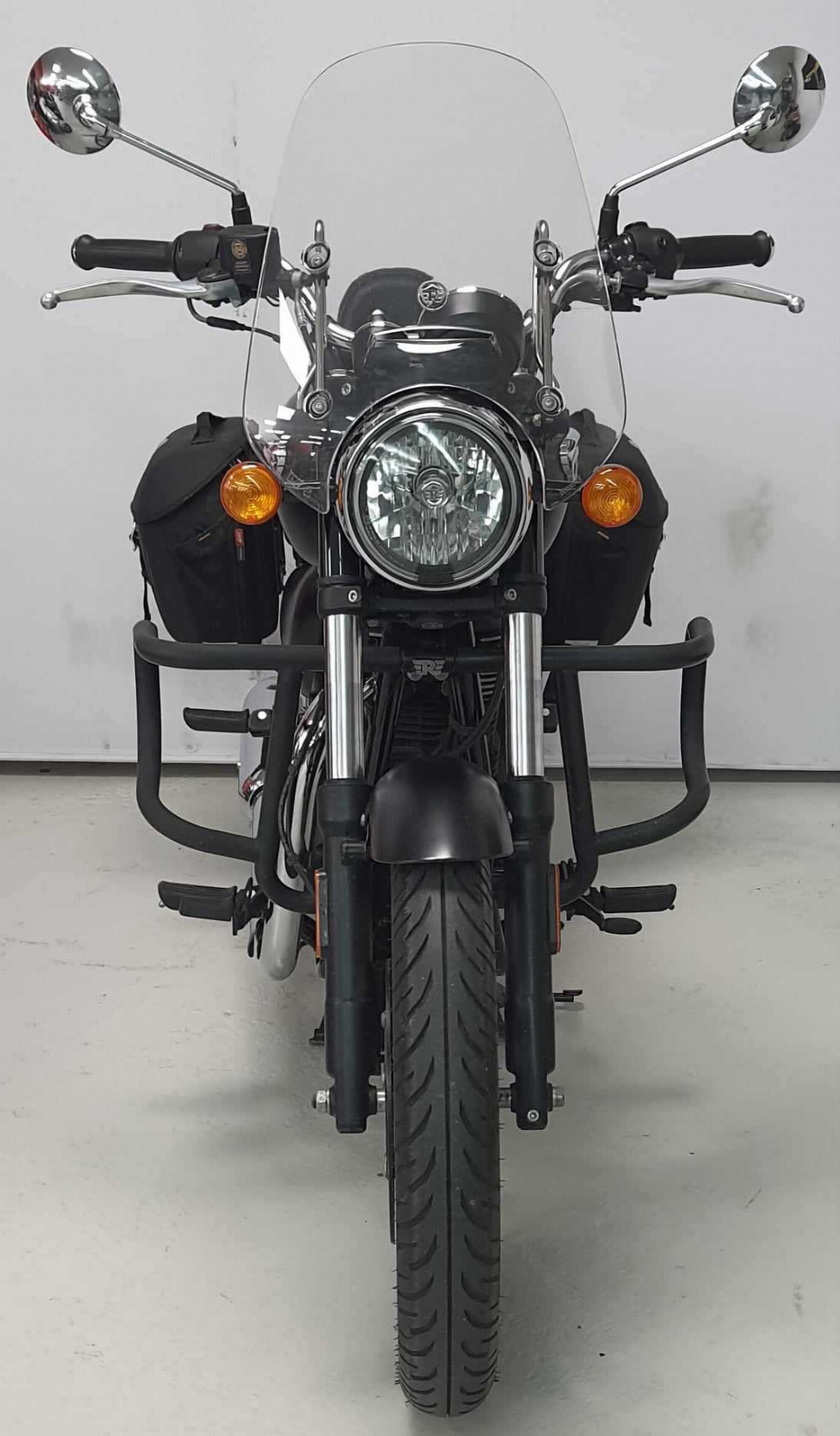 Royal Enfield METEOR 350 STELLAR BLACK 2022 vue avant