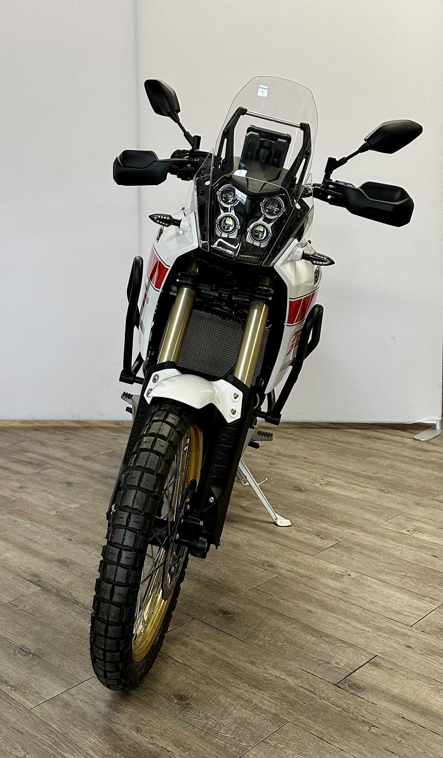 Yamaha XTZ 700 Ténéré Rally Edition 2022 HD vue avant