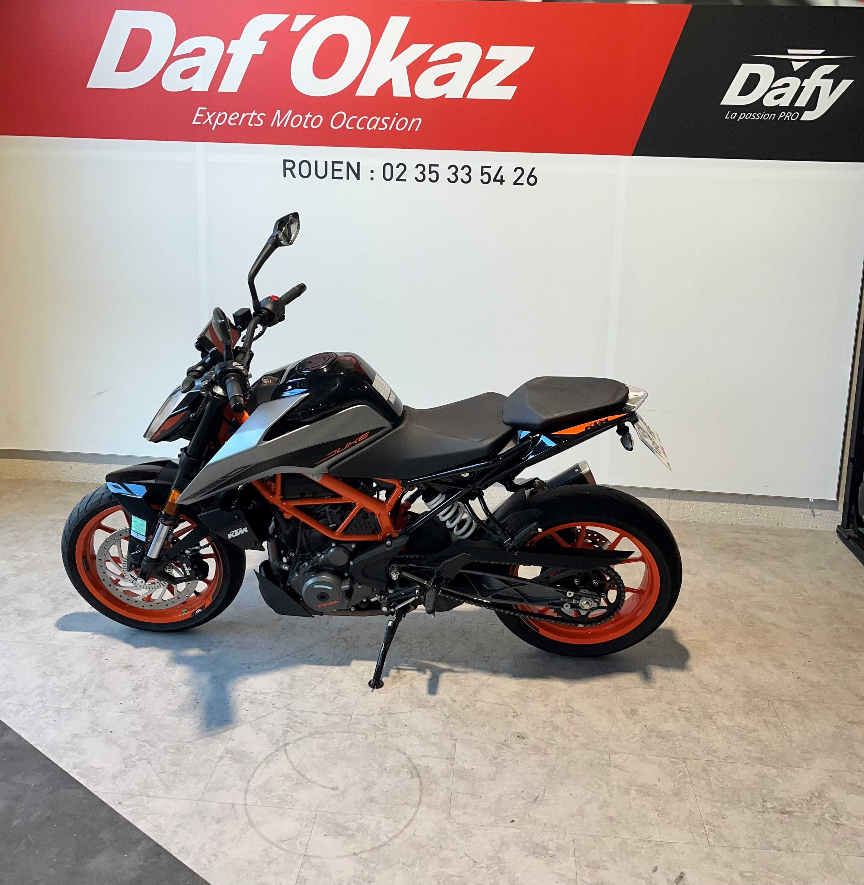 KTM 390 Duke 2021 HD vue gauche