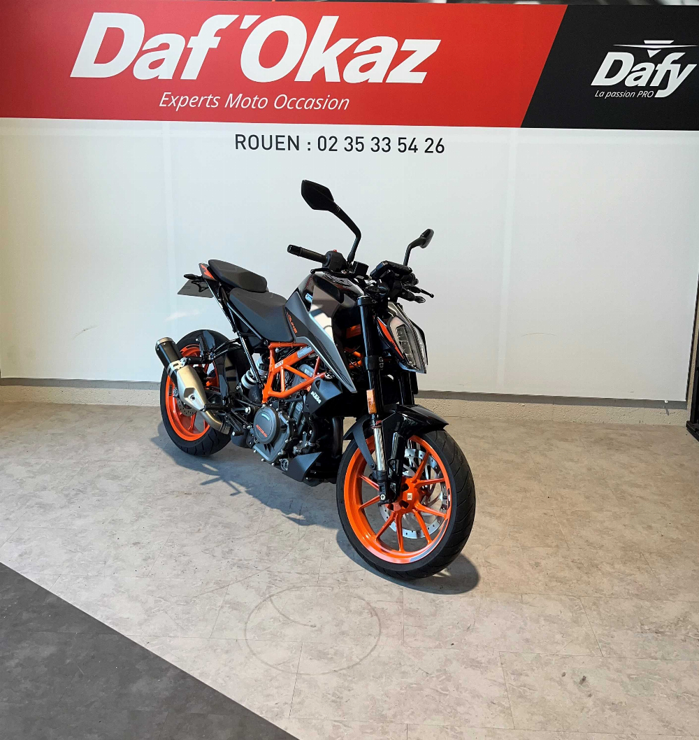 KTM 390 Duke 2021 vue 3/4 droite