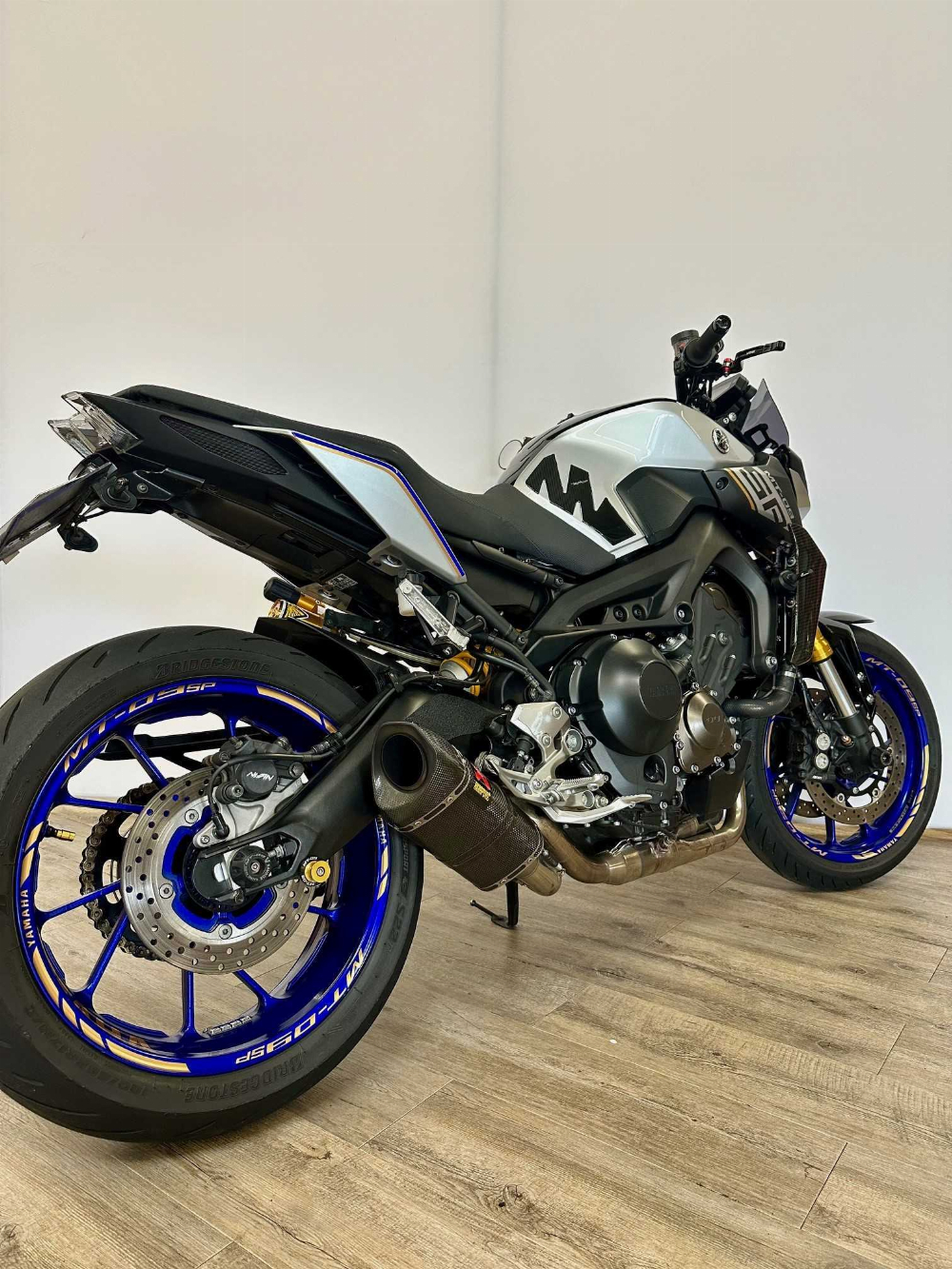 Yamaha MT-09 850 SP 2020 vue gauche