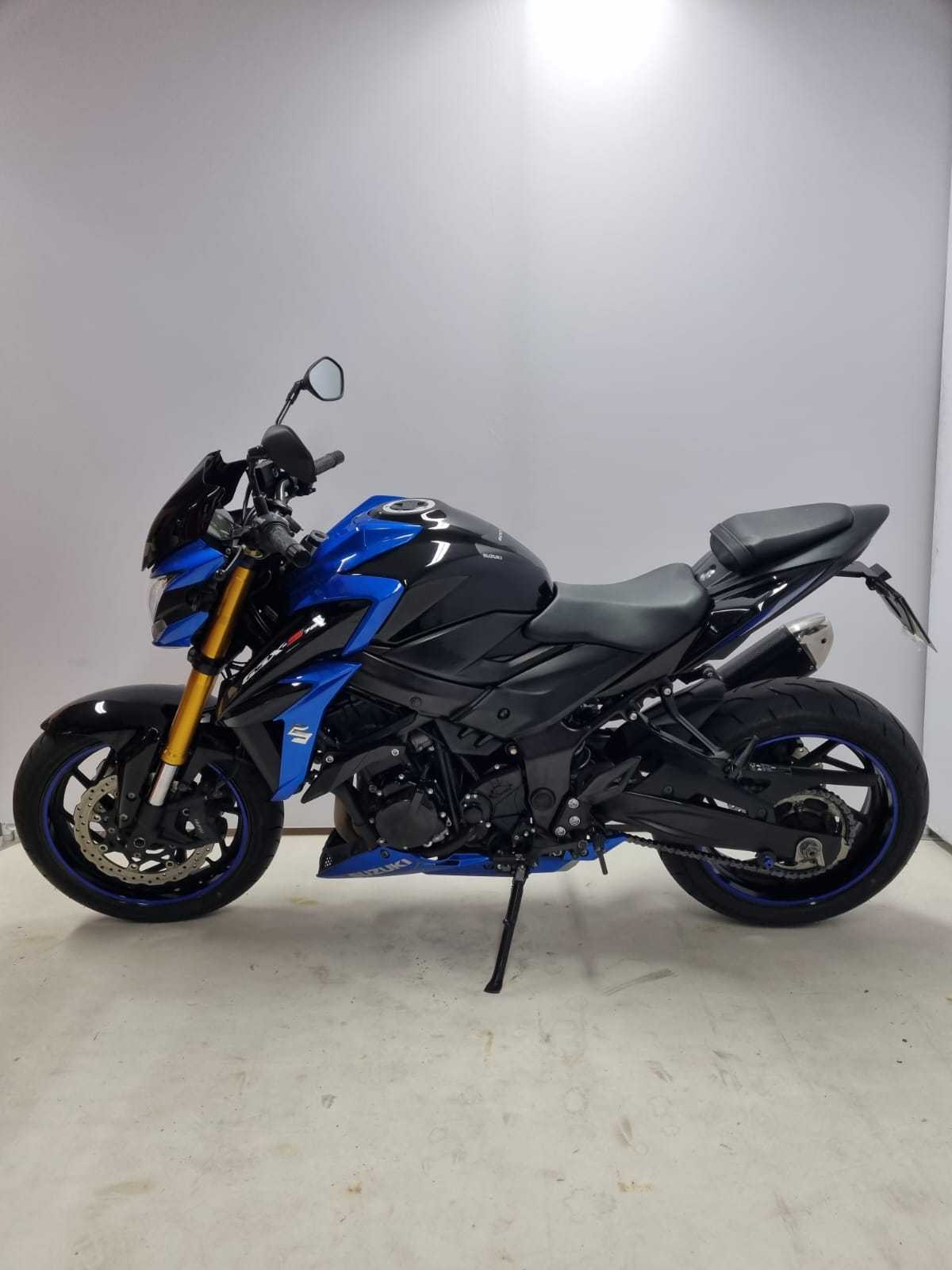 Suzuki GSX-S 750 2017 HD vue gauche