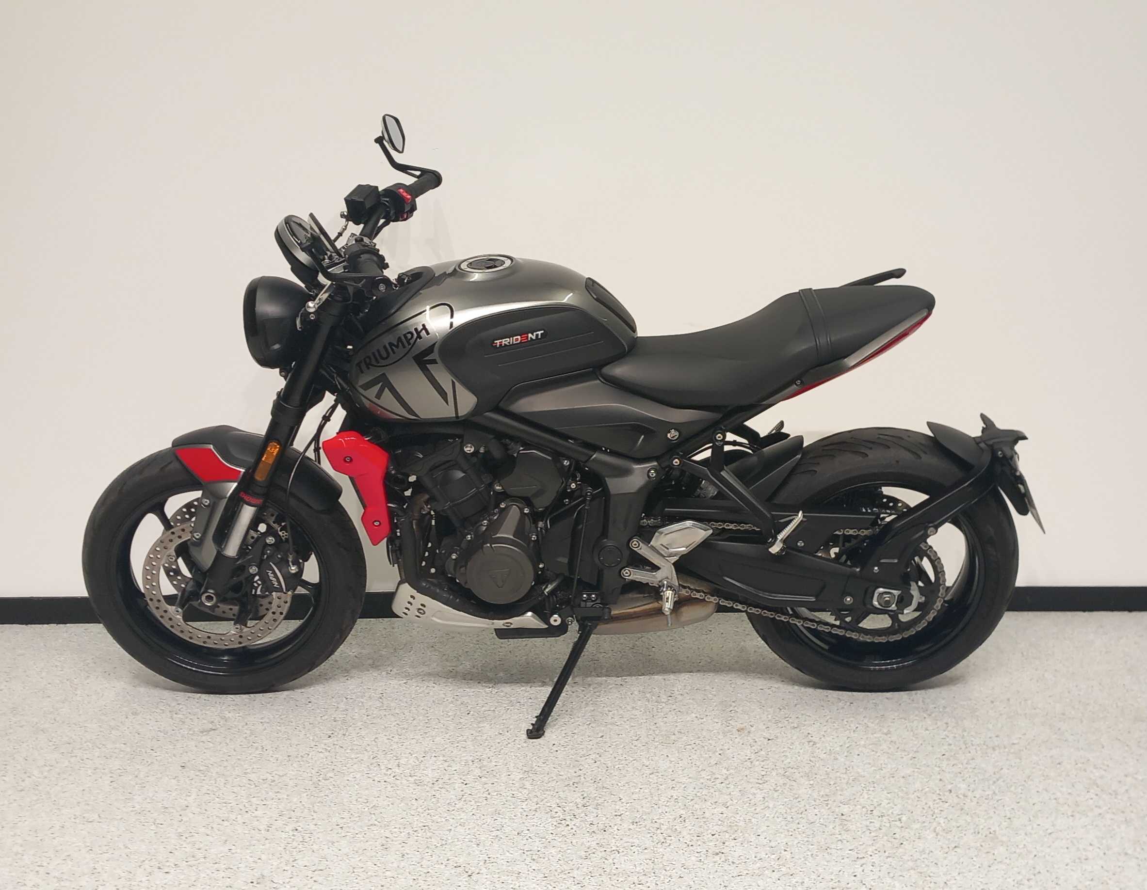 Triumph 660 Trident 2021 HD vue gauche