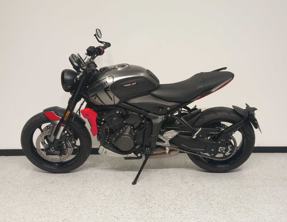 Triumph 660 Trident 2021 vue gauche