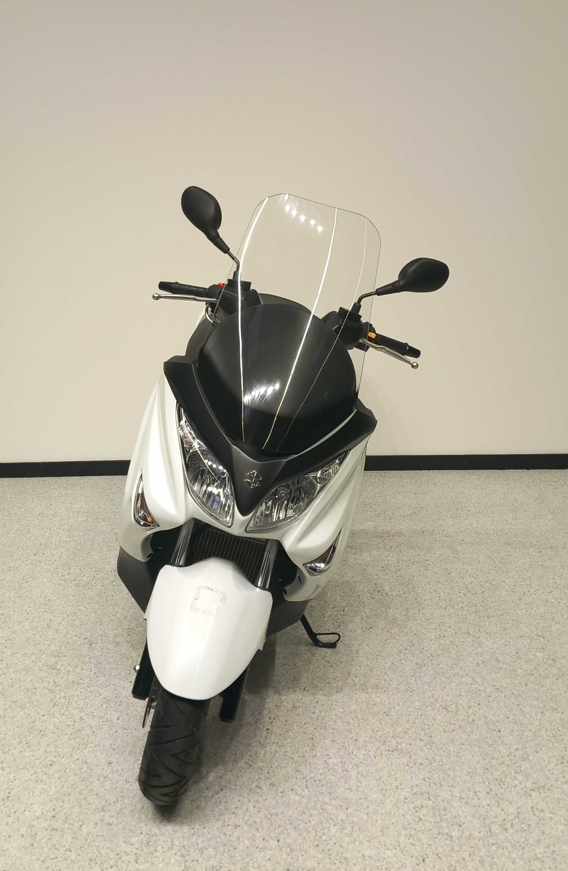 Suzuki UH 125 Burgman 2014 HD vue avant