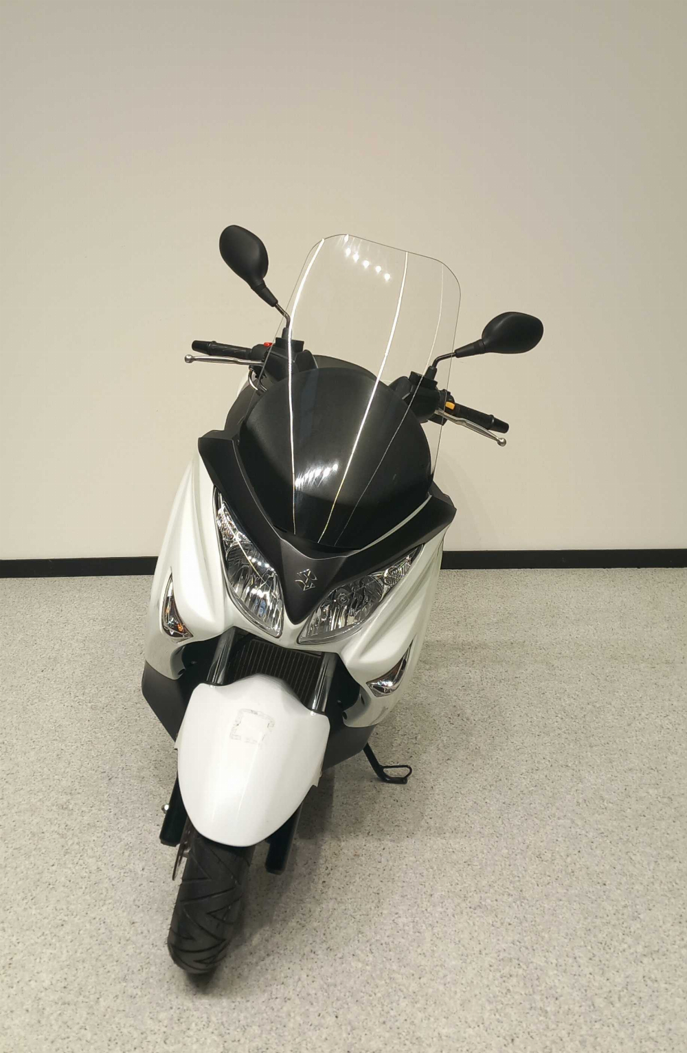 Suzuki UH 125 Burgman 2014 vue avant