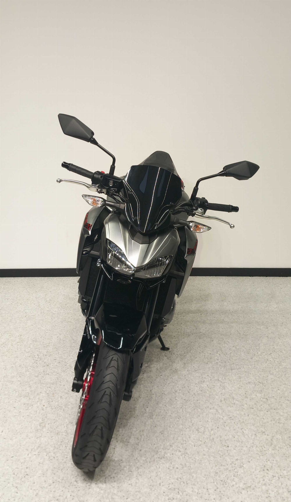 Kawasaki Z 900 2019 vue avant