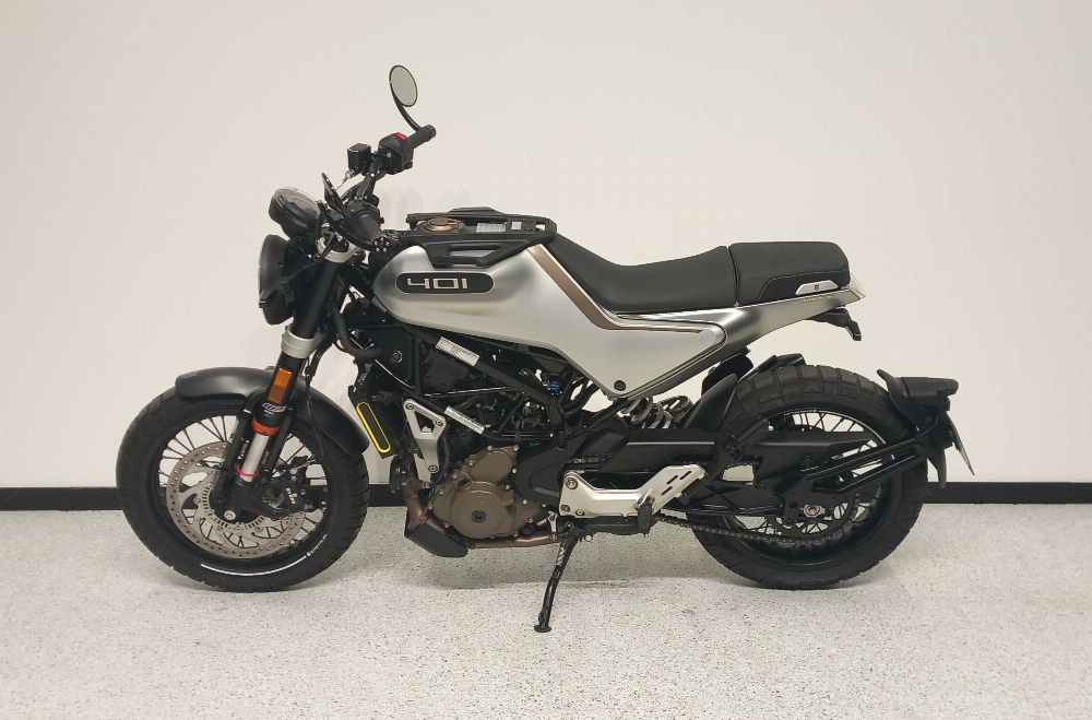 Husqvarna Svartpilen 401 2021 vue gauche